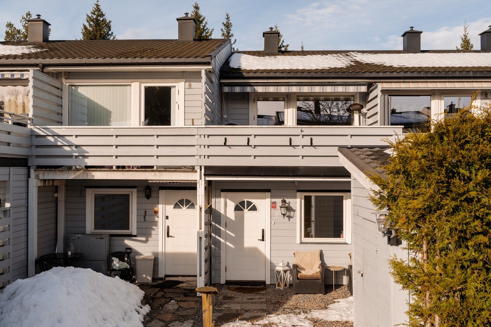 Et familievennlig rekkehus i et rolig og etablert nabolag i Lørenskog. Galleribilde