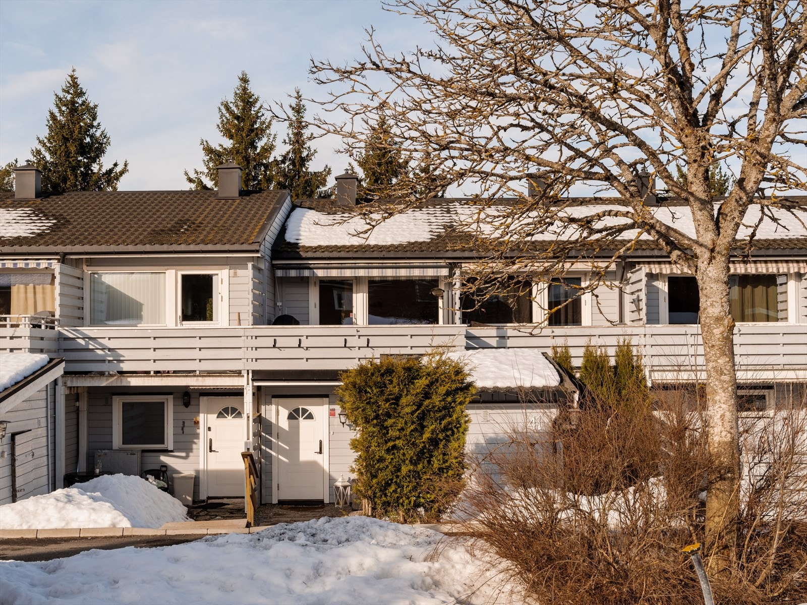 Det medfølger leie av garasjeplass og parkeringsplass. Galleribilde