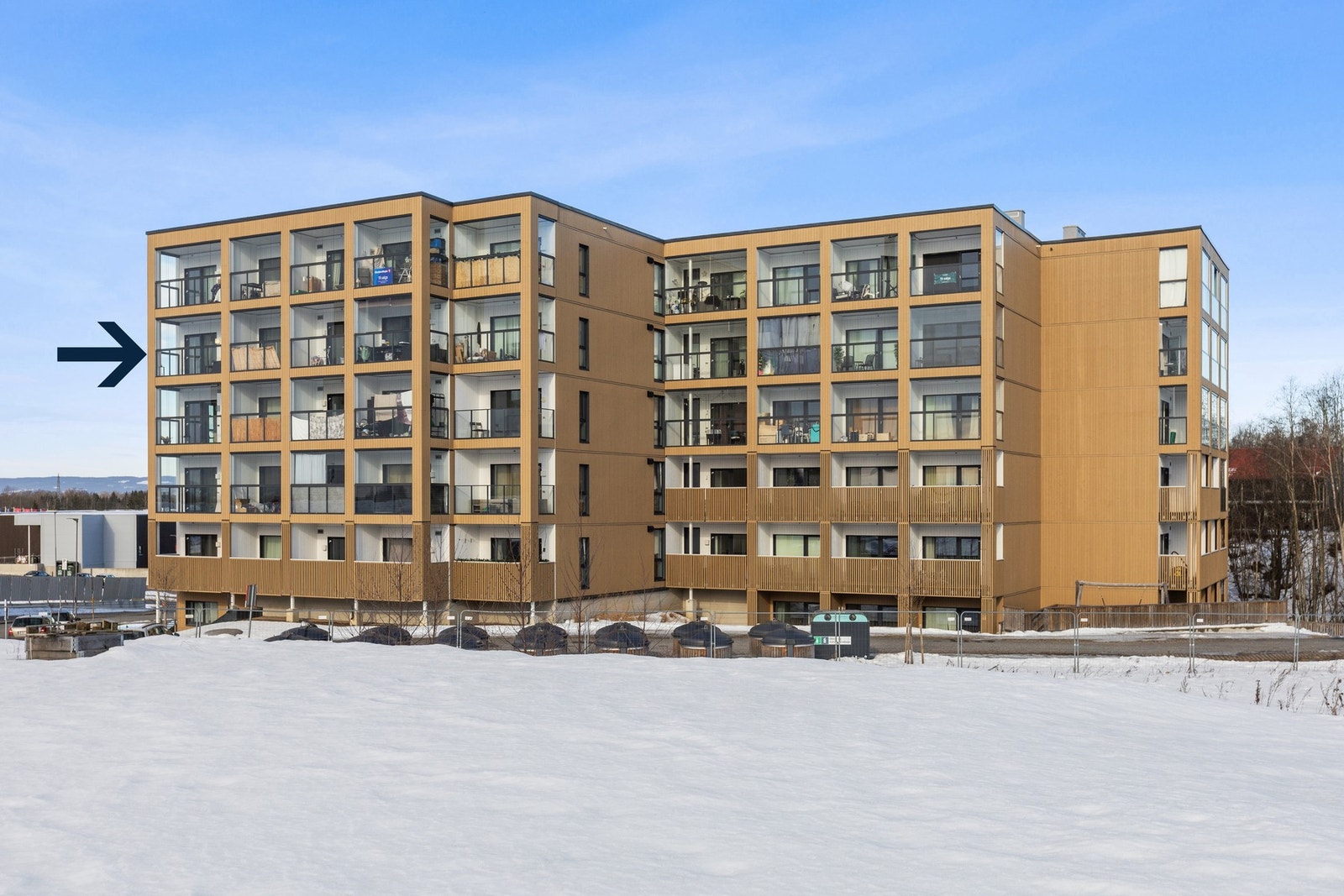 Fra boligen er det rett ut på motorvei, ideelt for pendlere.
Naturelskere vil også trives godt her. Galleribilde