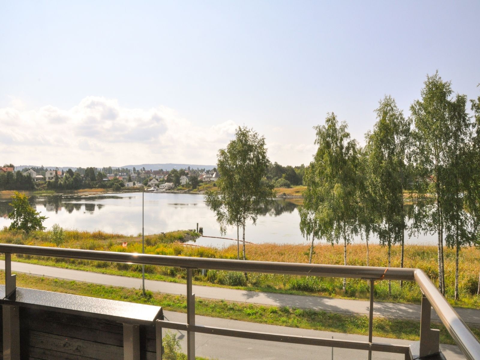 Utsikt fra terrasse - sommer Galleribilde