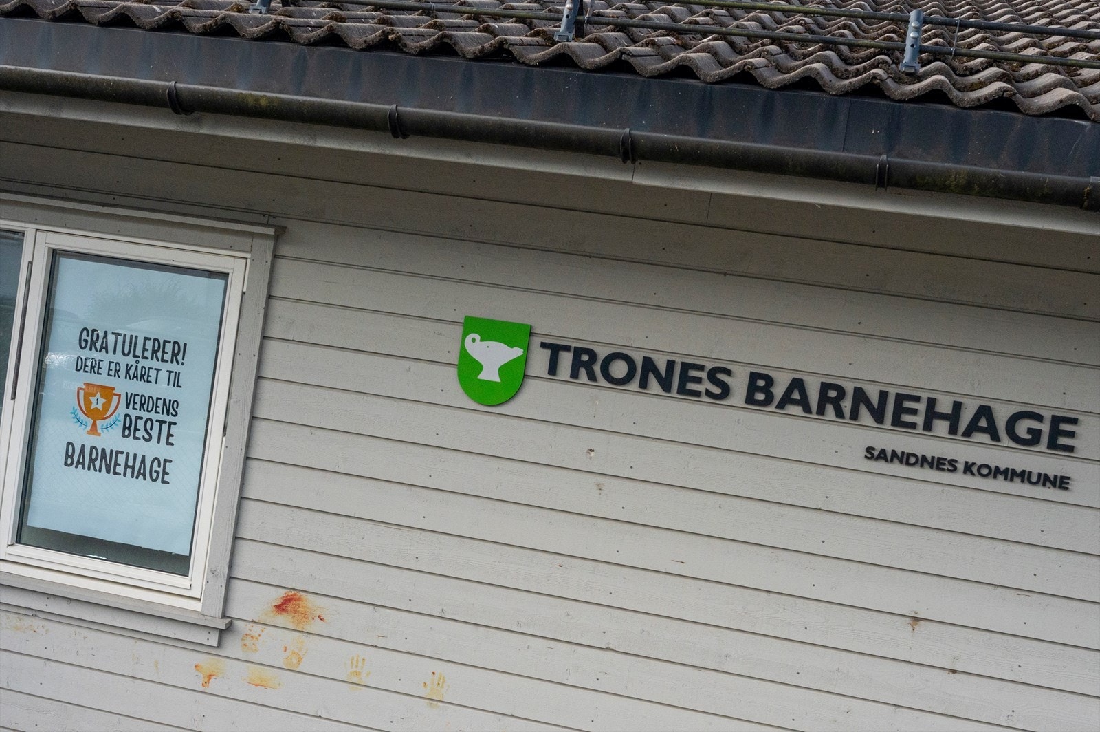 På Trones bor man i trygge, barnevennlige og sentrale omgivelser med alt innen gangavstand fra boligen. Galleribilde