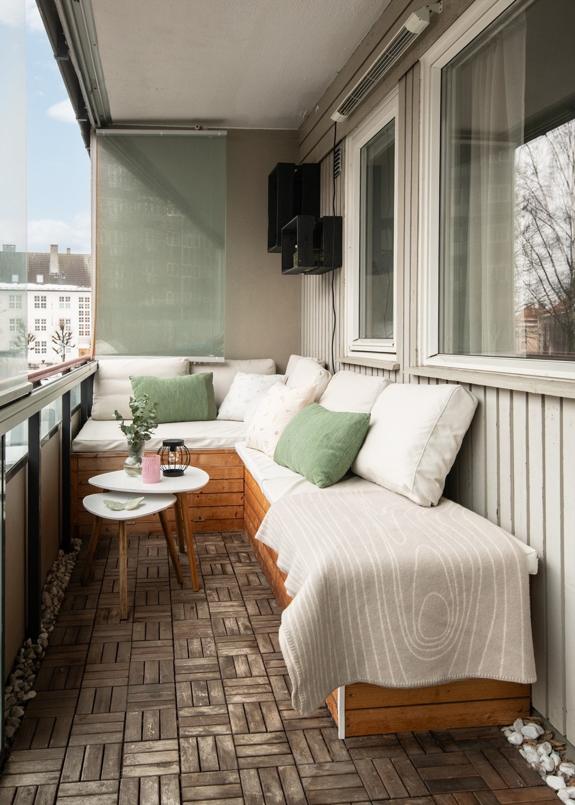 Balkongen er innglasset som sørger for en ekstra lang sesong. Galleribilde