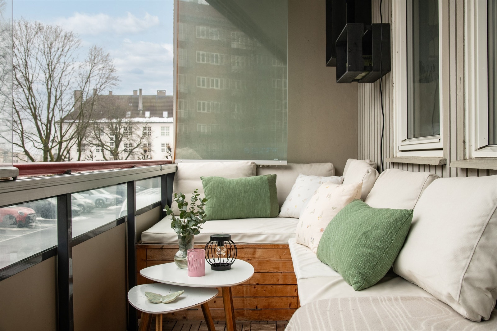 Her kan du nyte en god morgenkaffe til formiddagssol. Galleribilde