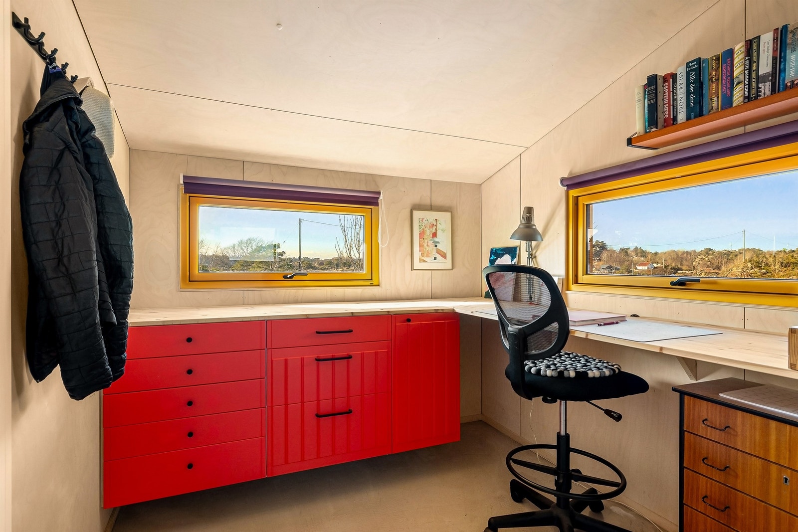 Dette rommet var tidligere gang, men fungerer nå som et hyttekontor. Galleribilde