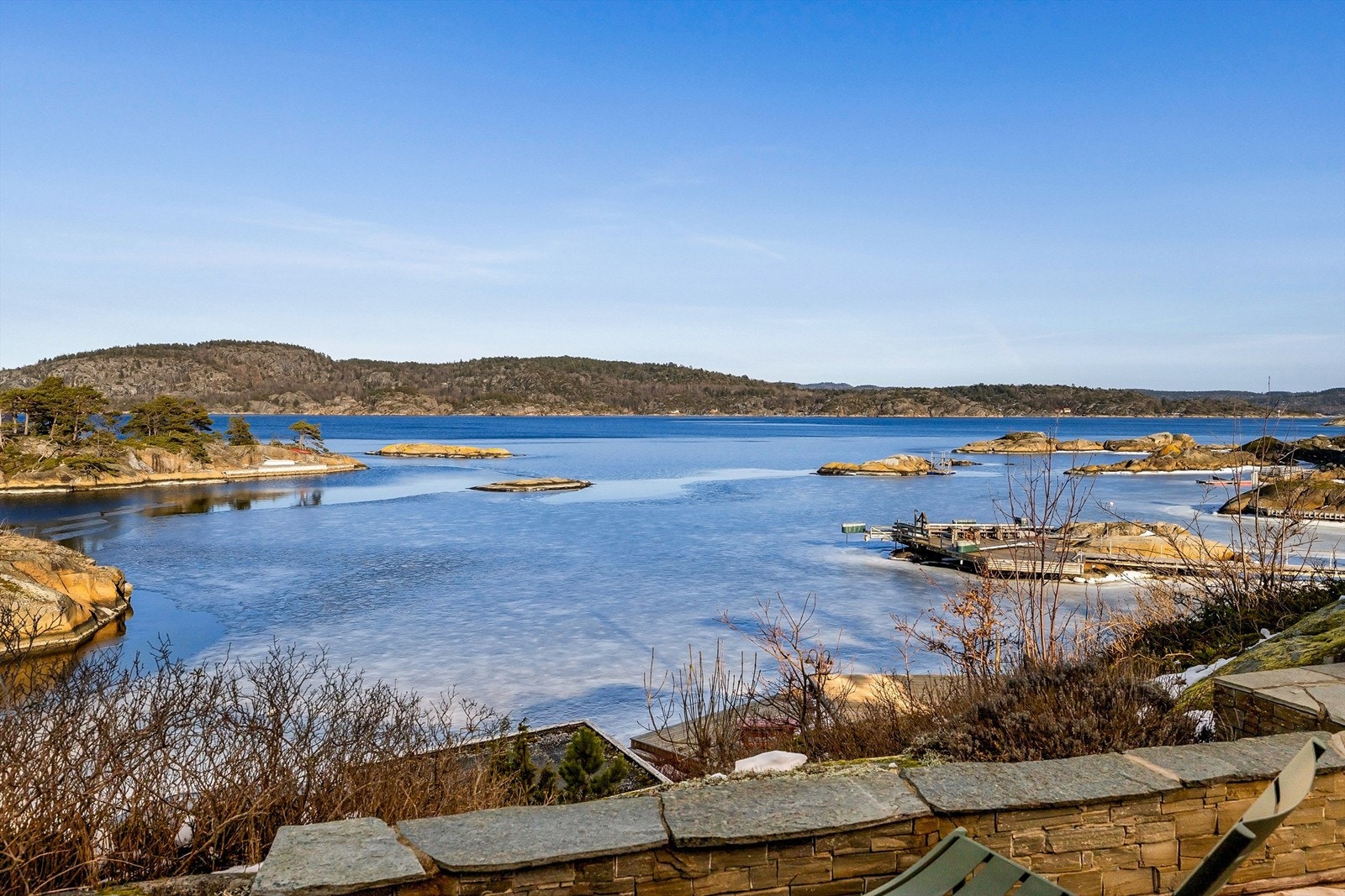 Fra terrassen er det fantastisk utsikt. Galleribilde