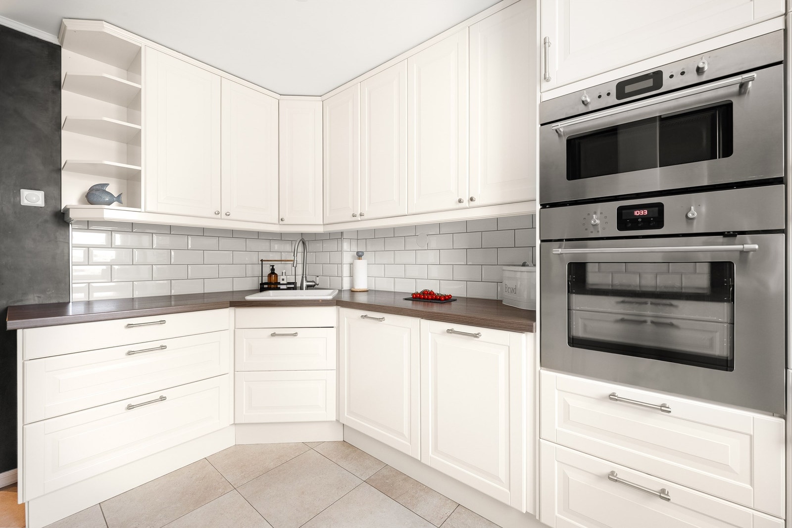 Stilren og moderne innredning fra 2013. Galleribilde