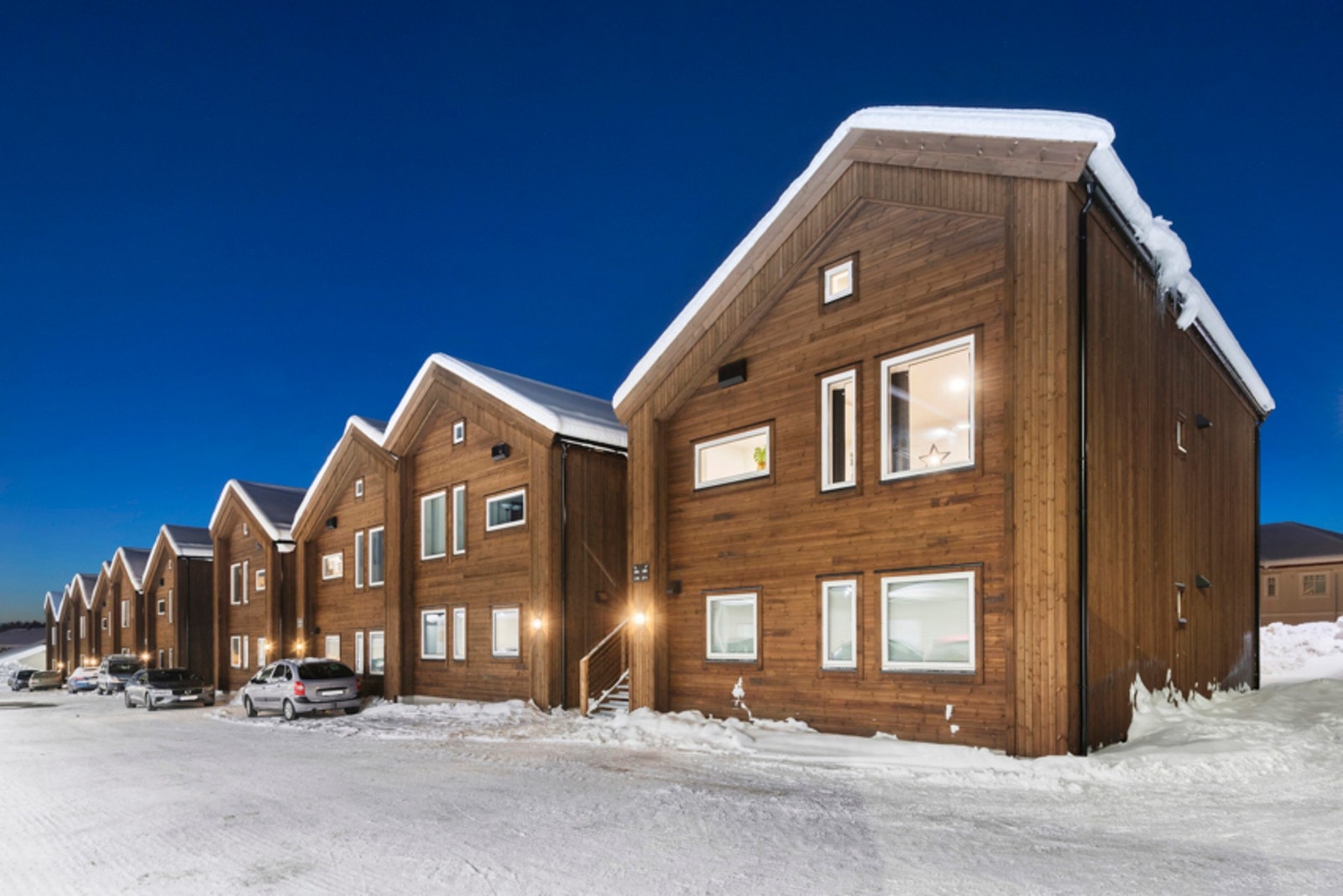 Leiligheten har adkomsten fra nordsiden av bygget. Galleribilde