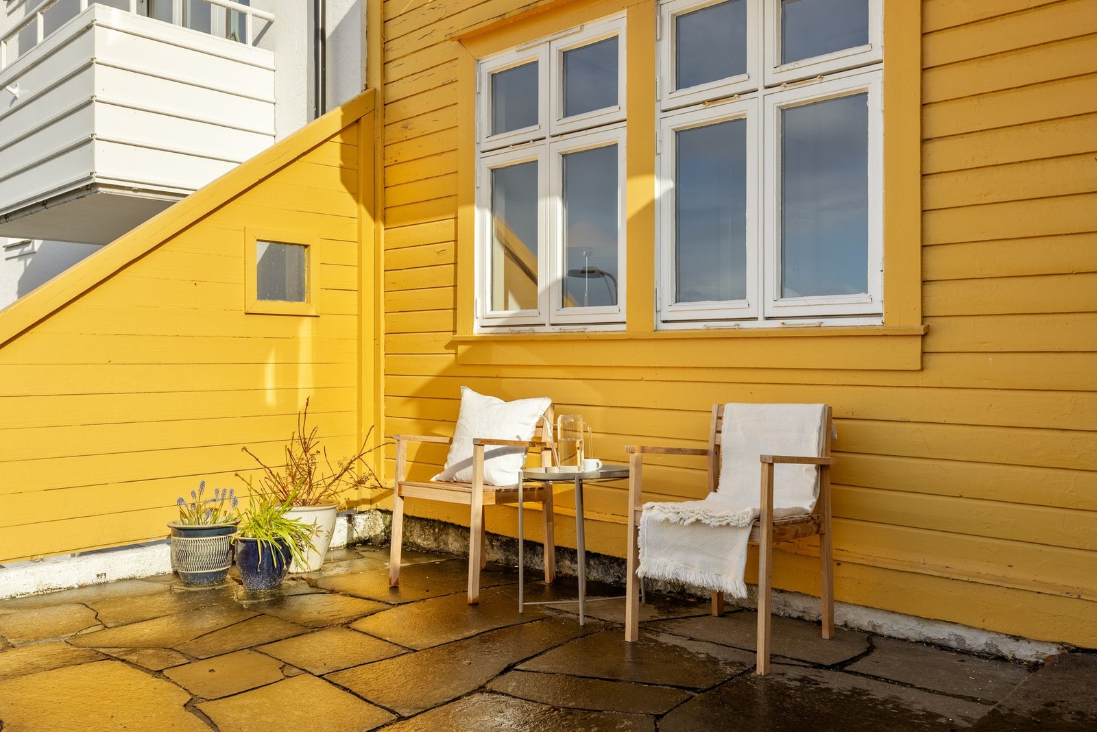 Vi beveger oss inn i huset. Galleribilde