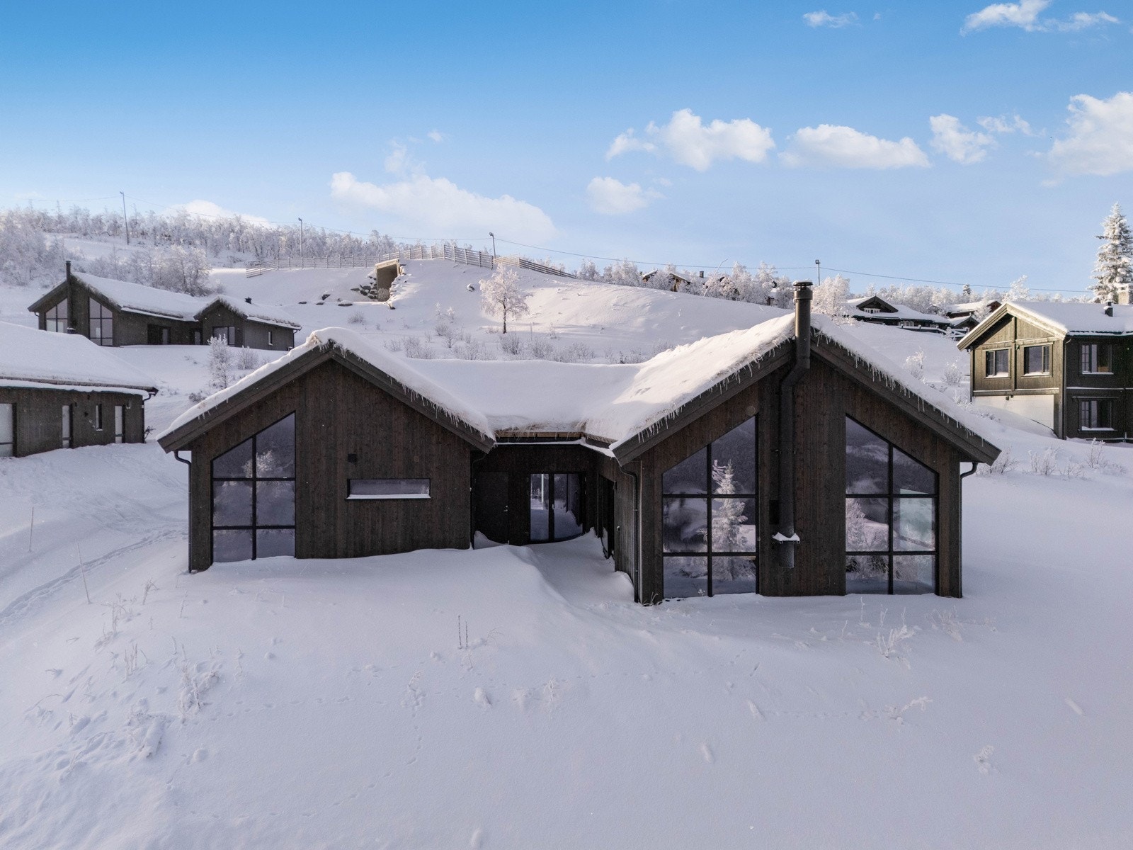 Eiendomsmegler MNEF/Partner/Økonom - Ådne Holestøl Hognerud ønsker velkommen til Viddevegen Galleribilde