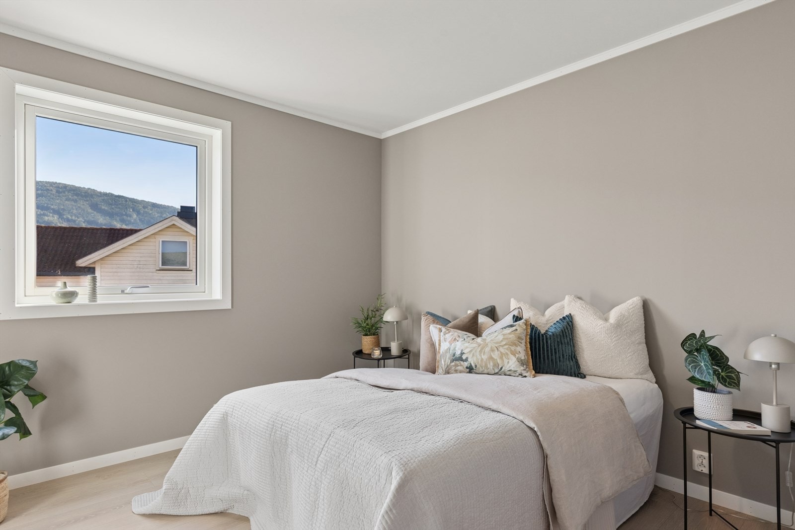 Leiligheten har to romslige soverom. Galleribilde