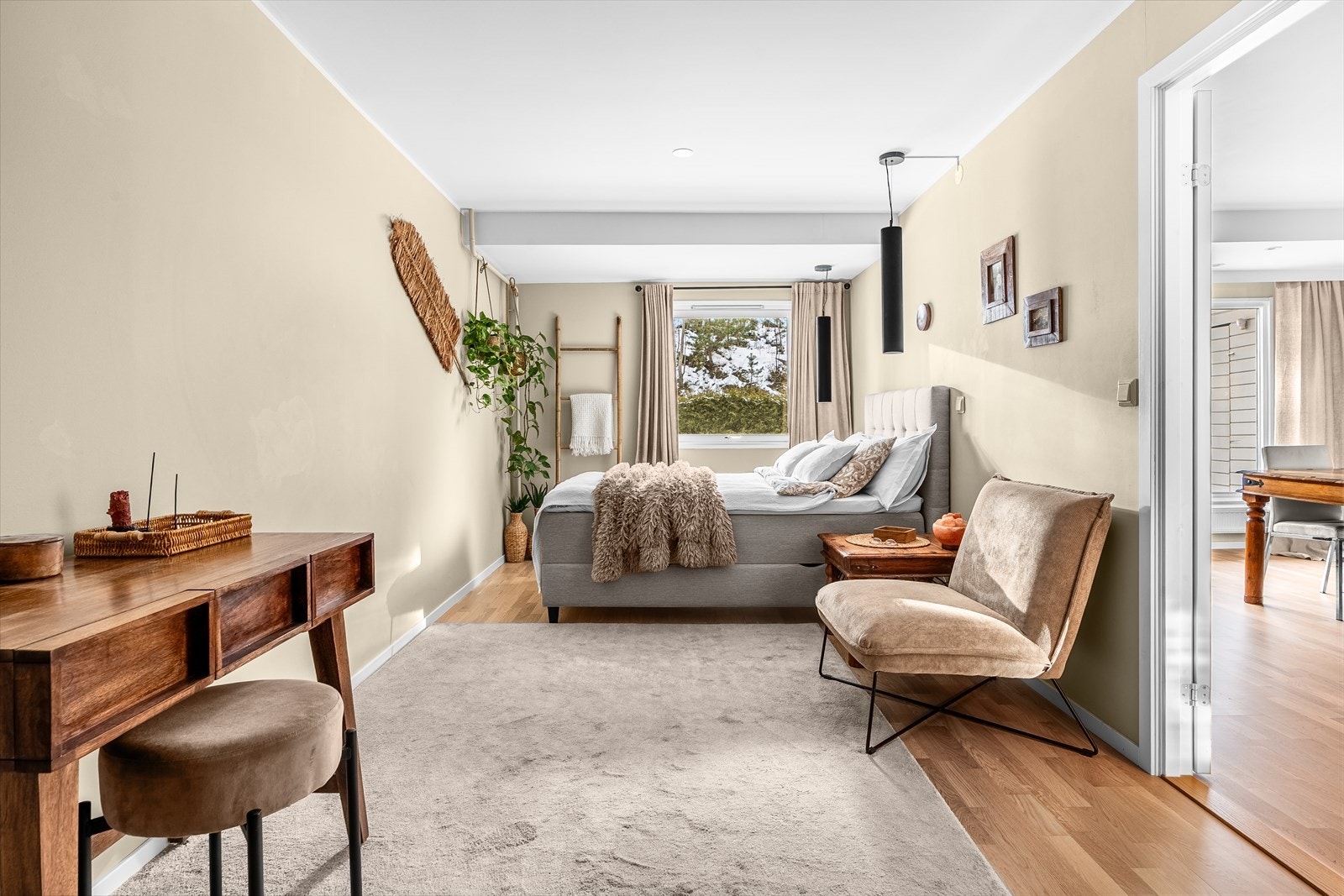 Videre byr boligen på to gode soverom. Galleribilde