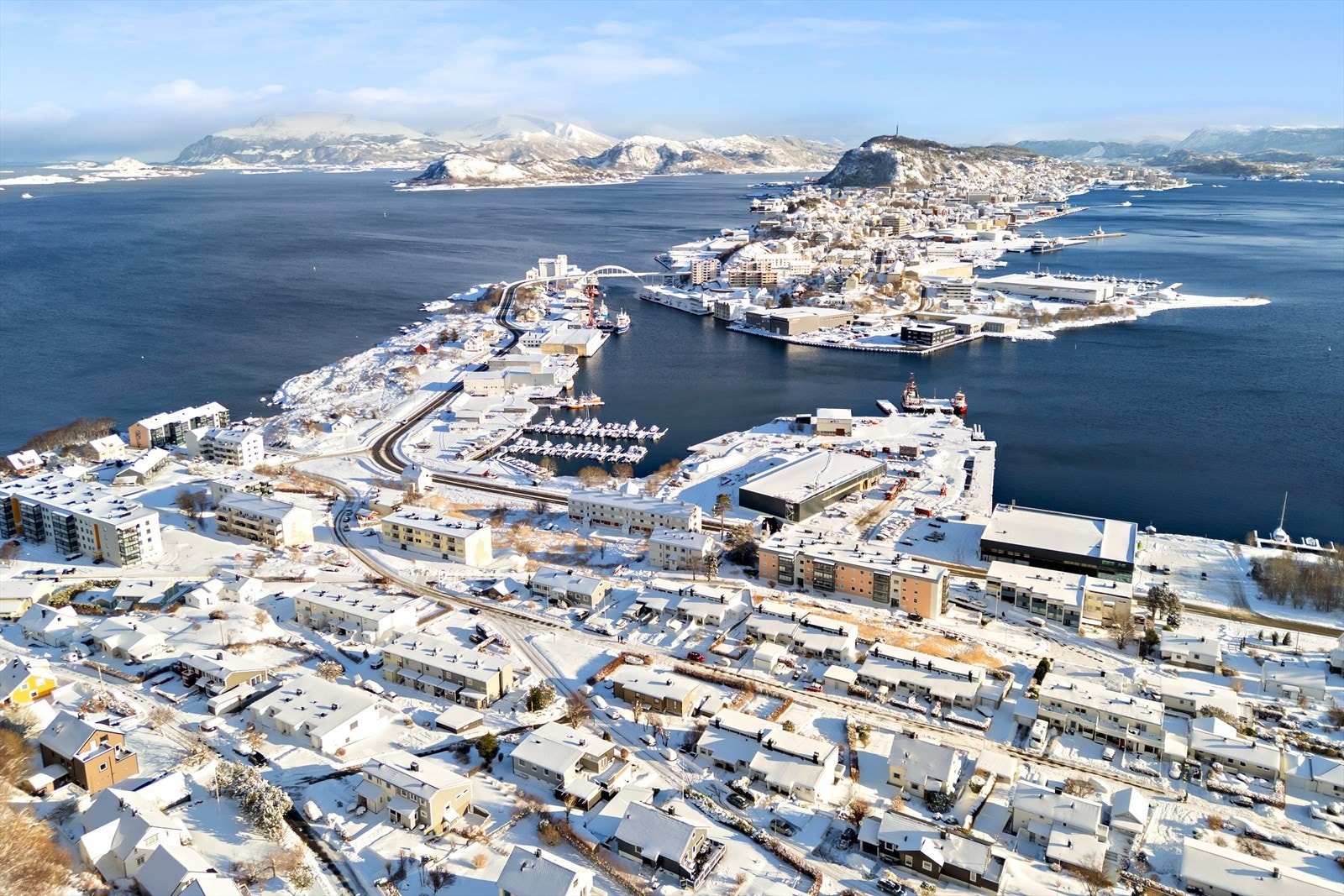 Her ser vi flotte Skarbøvika som stadig er i utvikling. Galleribilde