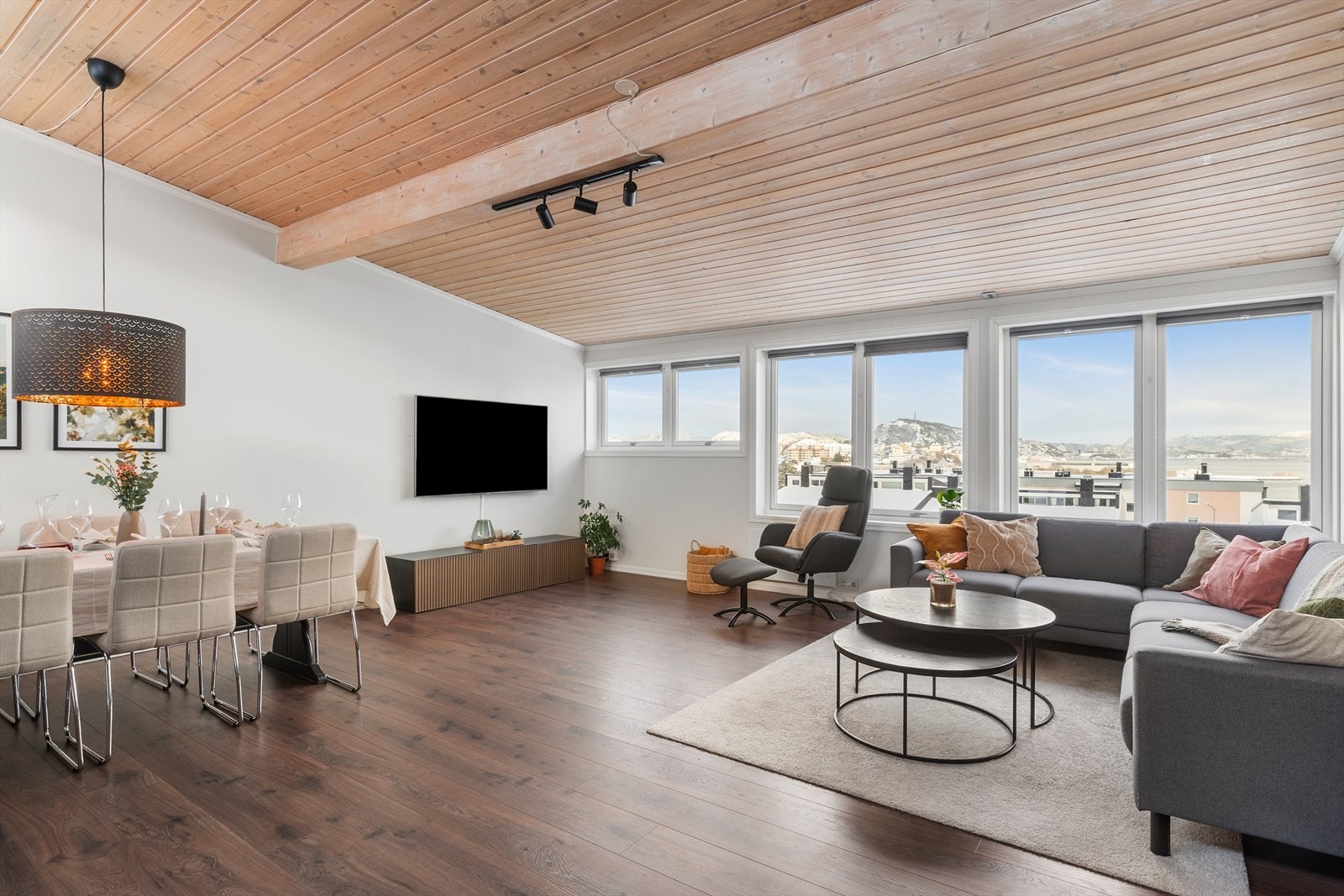 Proaktiv Eiendomsmegling v/ Inge-André Godø har gleden av å presentere Ole Thorensens gate 7B. Galleribilde