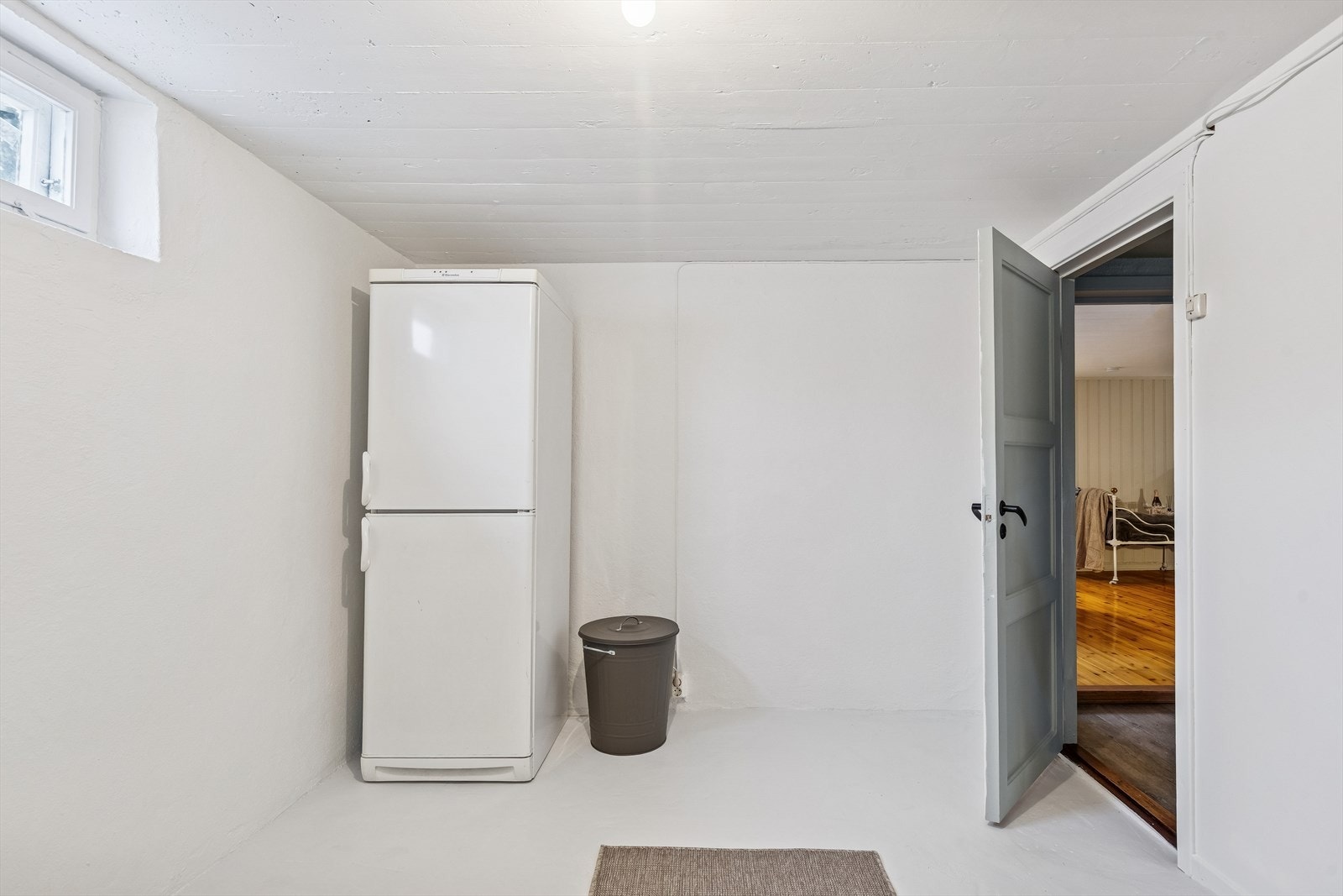 Bod i kjeller Galleribilde