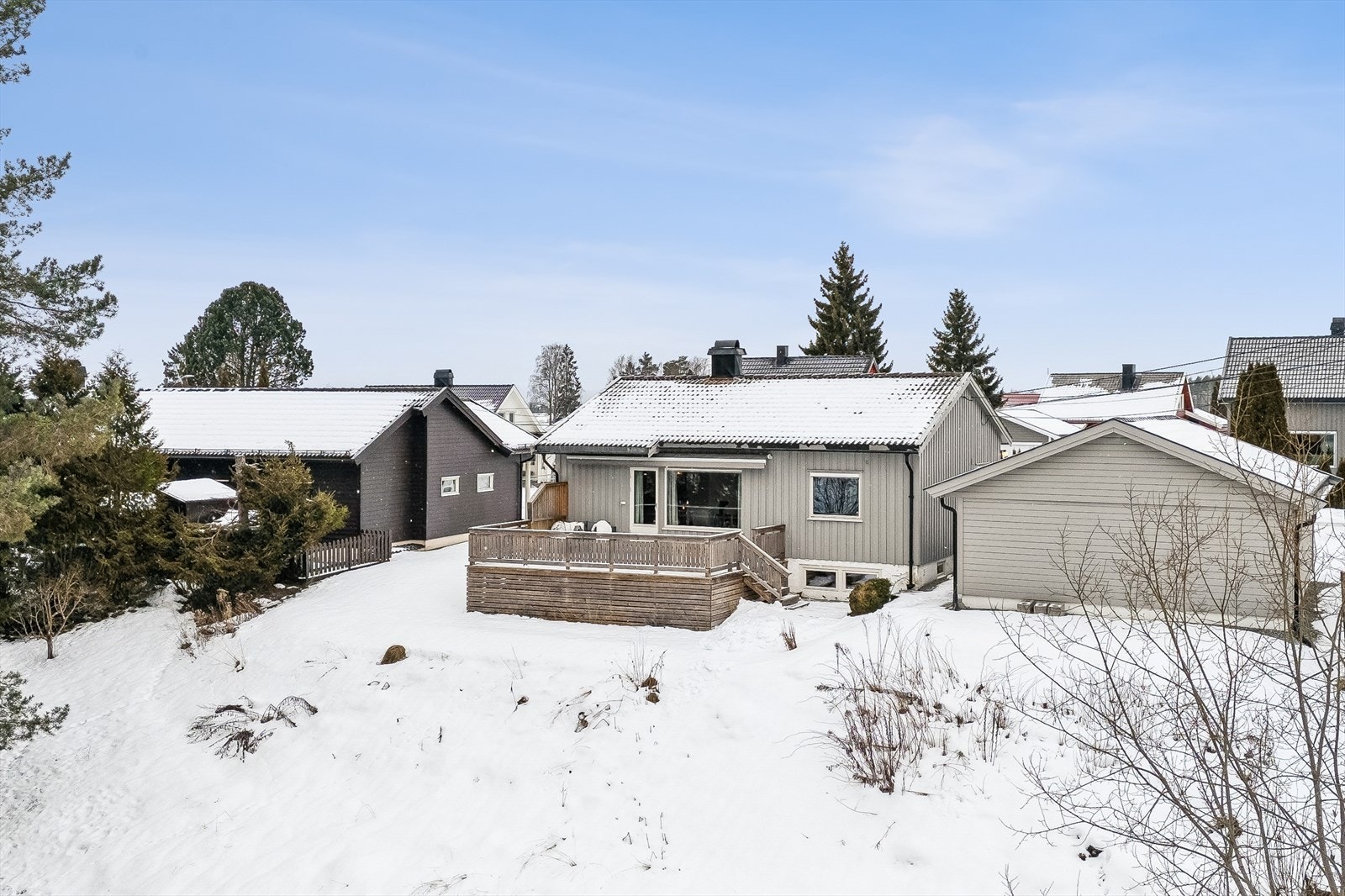 Fotograf Bjørn Sørheim V/ EFKT. Velkommen til Hesteskoen 25! Galleribilde