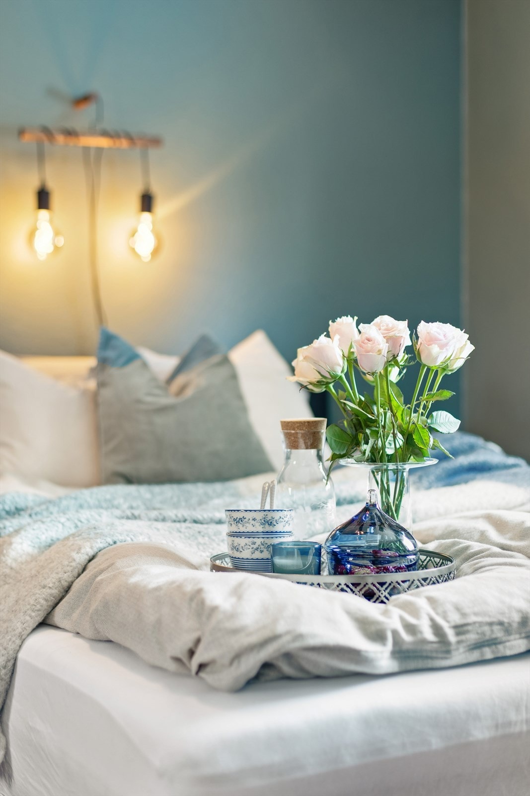 En rolig og behagelig atmosfære på soverommet. Galleribilde