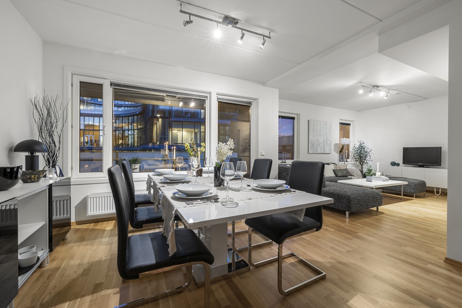 Kveldsstemning. Galleribilde