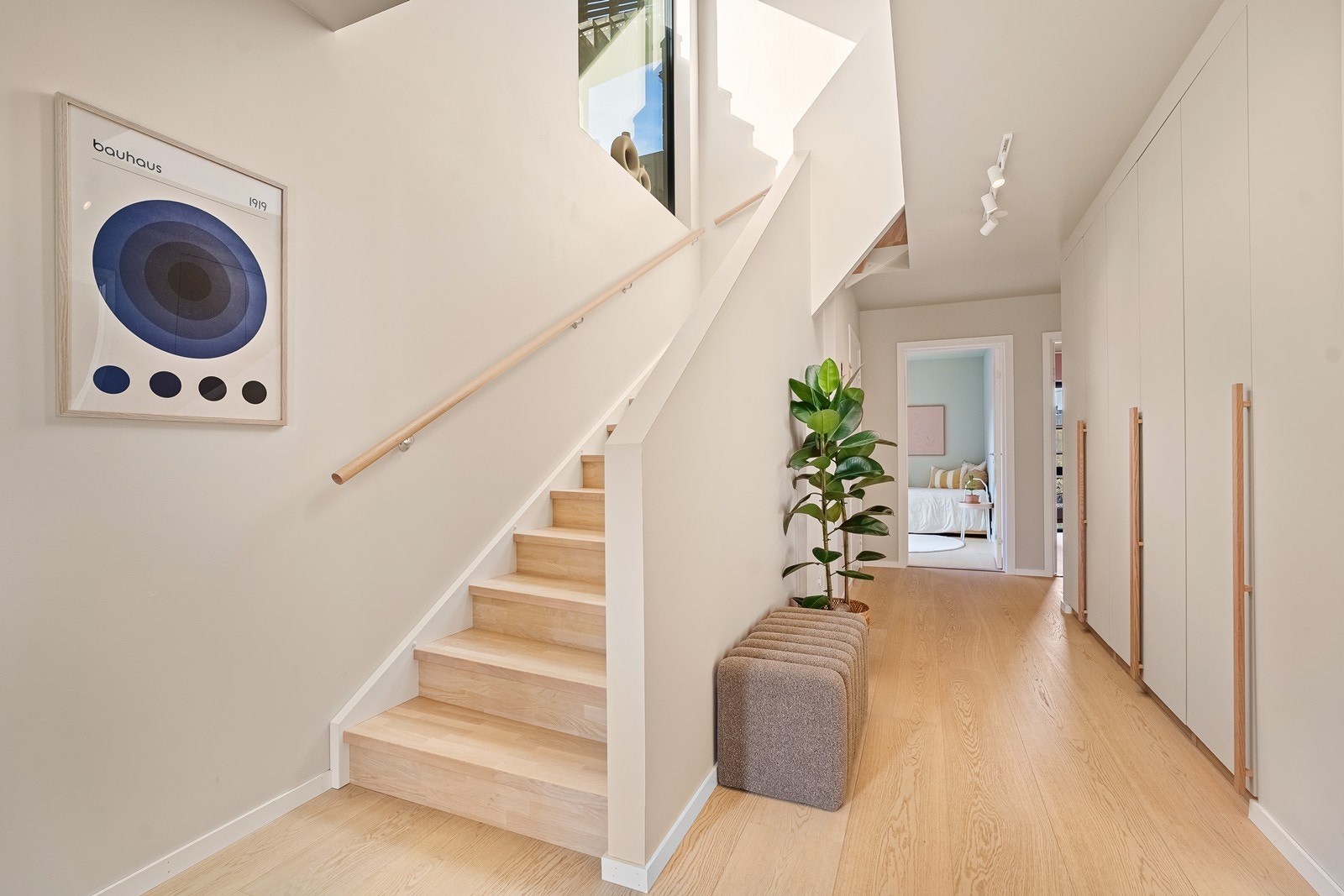 Vi beveger oss ned i boligens 1. etasje Galleribilde