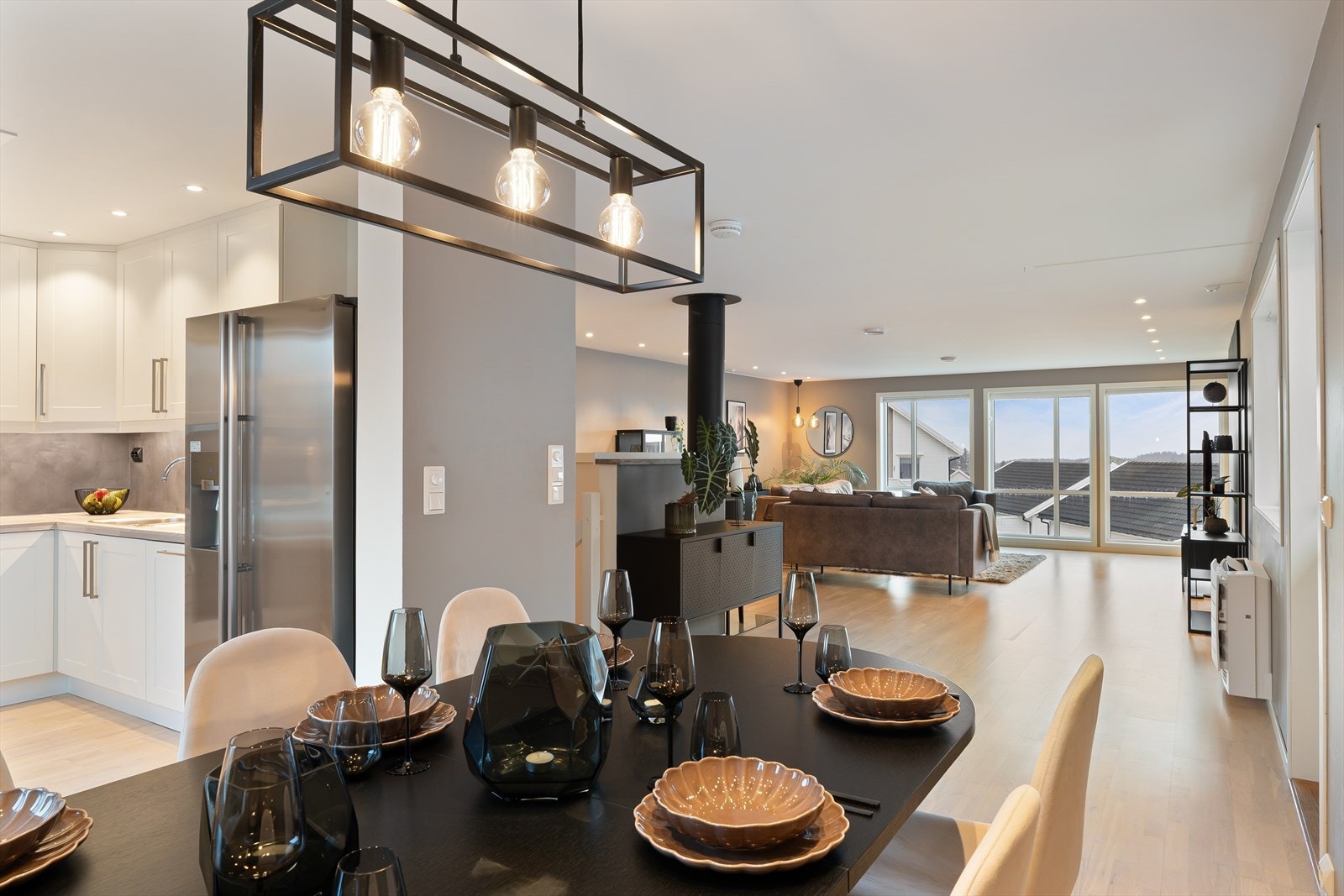 Fra stuen/kjøkken er det utgang til egen balkong. Galleribilde