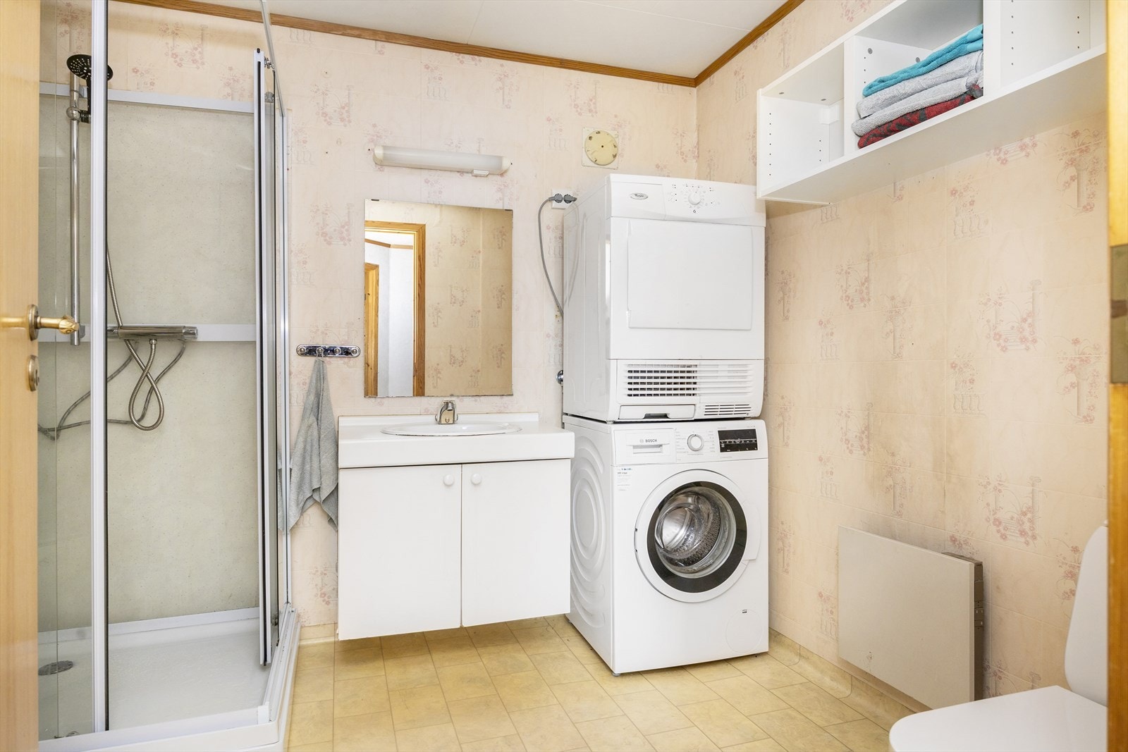 Badet i uteleiedelen har også opplegg til vaskemaskin Galleribilde