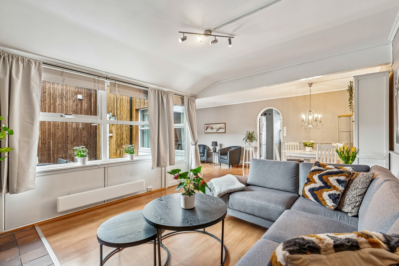 EiendomsMegler 1 ved Martin Forås Antonsen har gleden av å presentere Moltmyra 88. Foto: Charlotte Støle (EFKT) Galleribilde