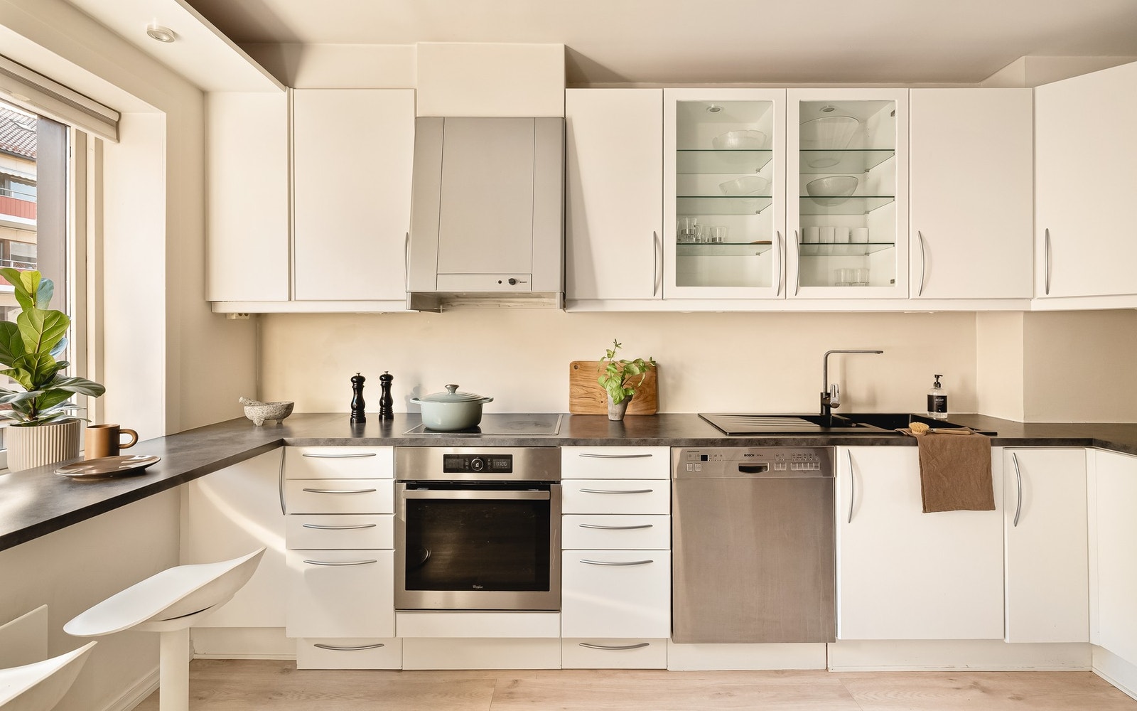 Kjøkkenet måler 12,2 kvm. Galleribilde