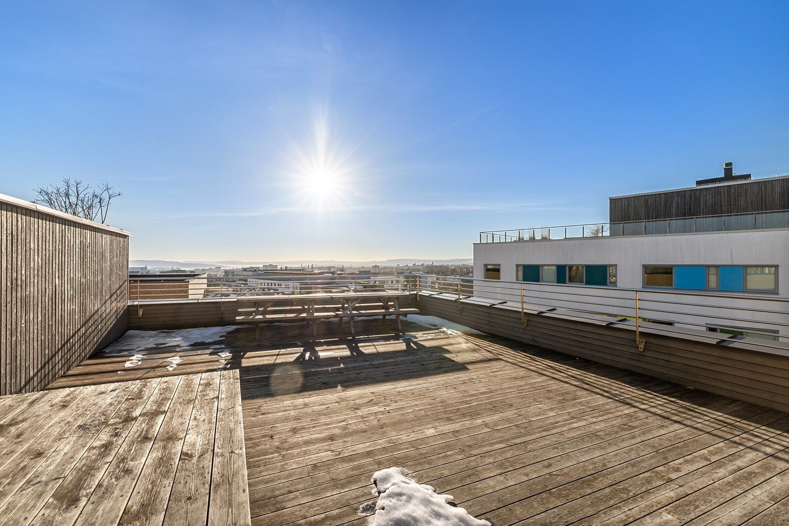 Sameiet har fantastisk felles takterrasse. Galleribilde
