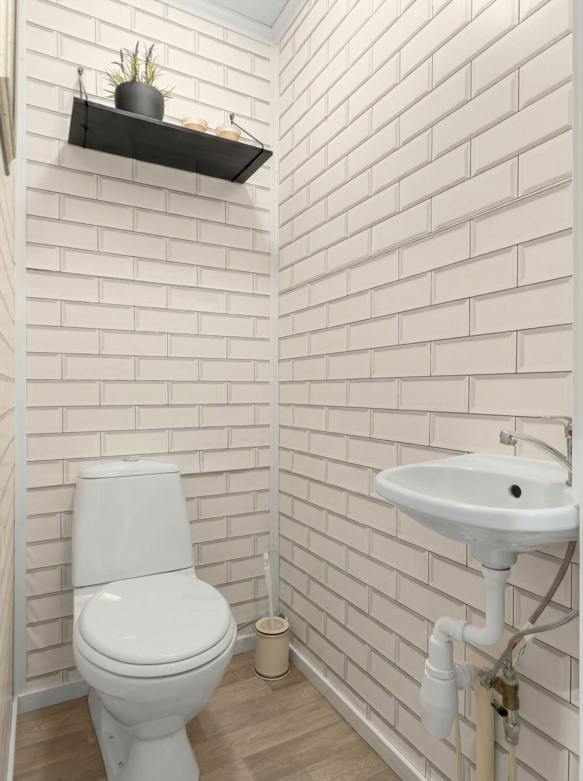 Toalettrom Galleribilde