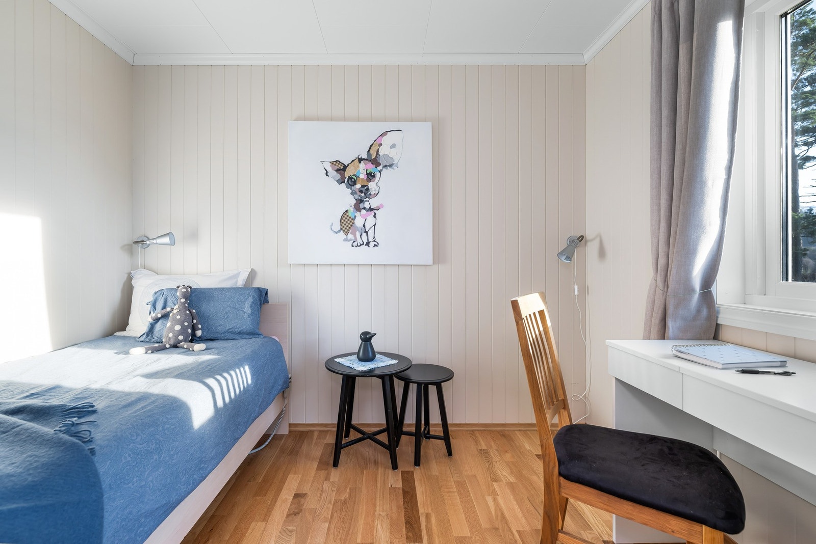 Bod på 6,1 m², som i dag er innredet som soverom. Galleribilde