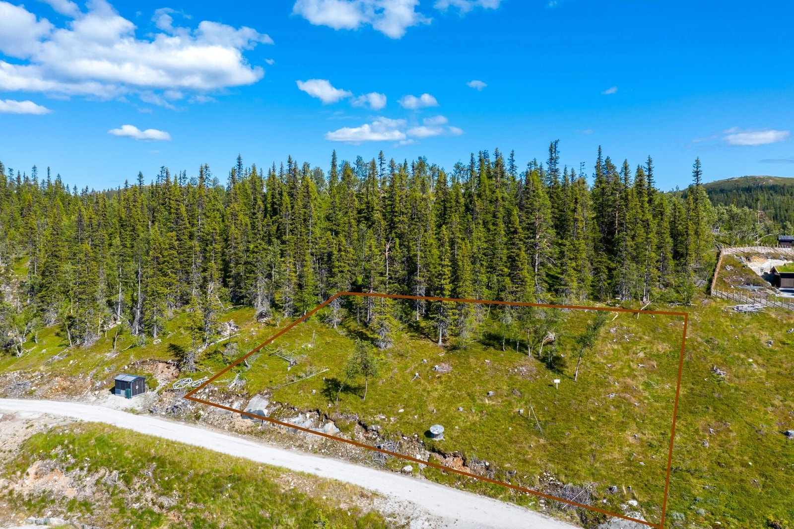 Tomten er hele 1904 kvm. Galleribilde