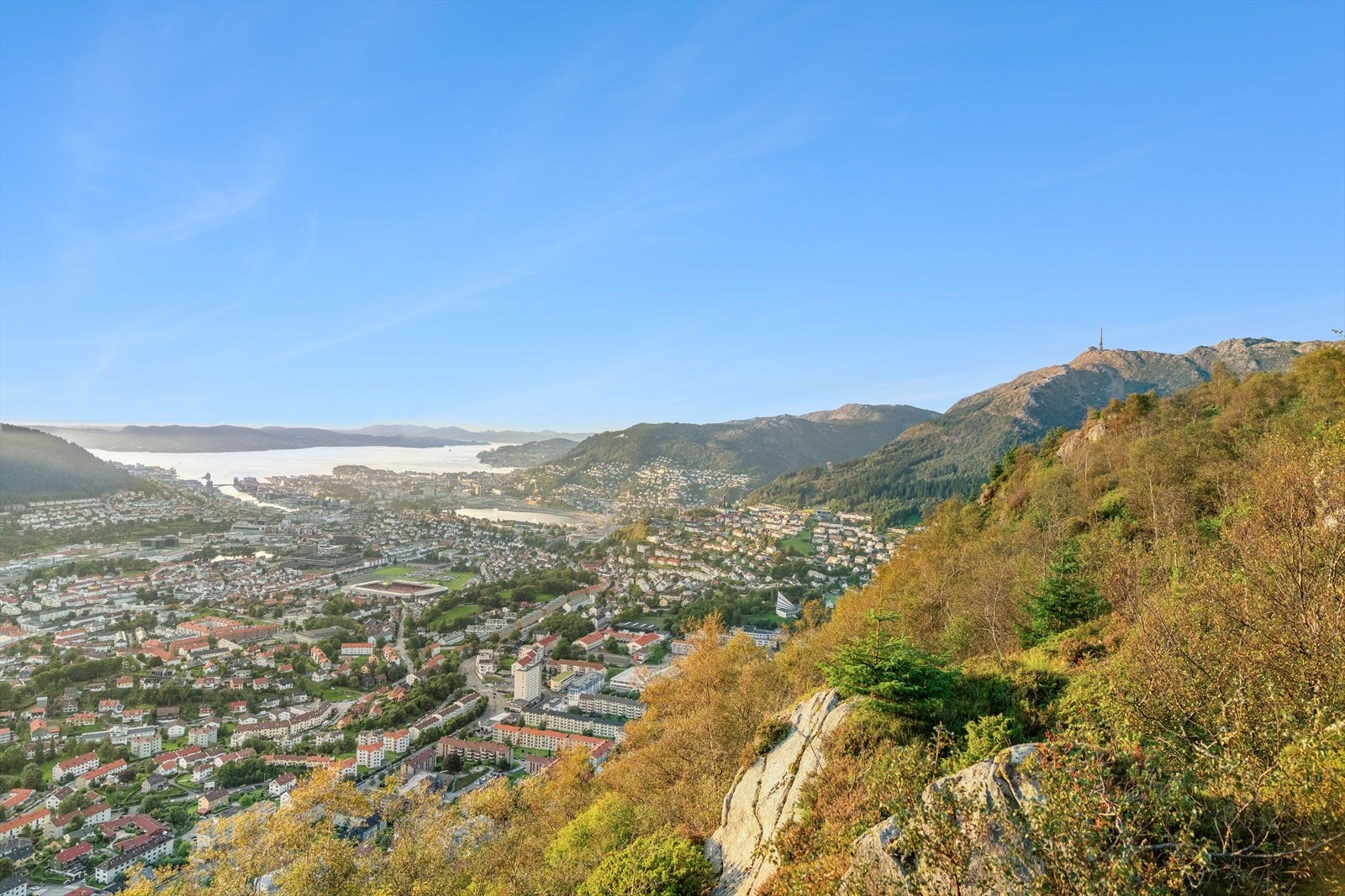 Kort vei til Nattlandsfjellet, Landåsfjellet og Ulriken. Galleribilde