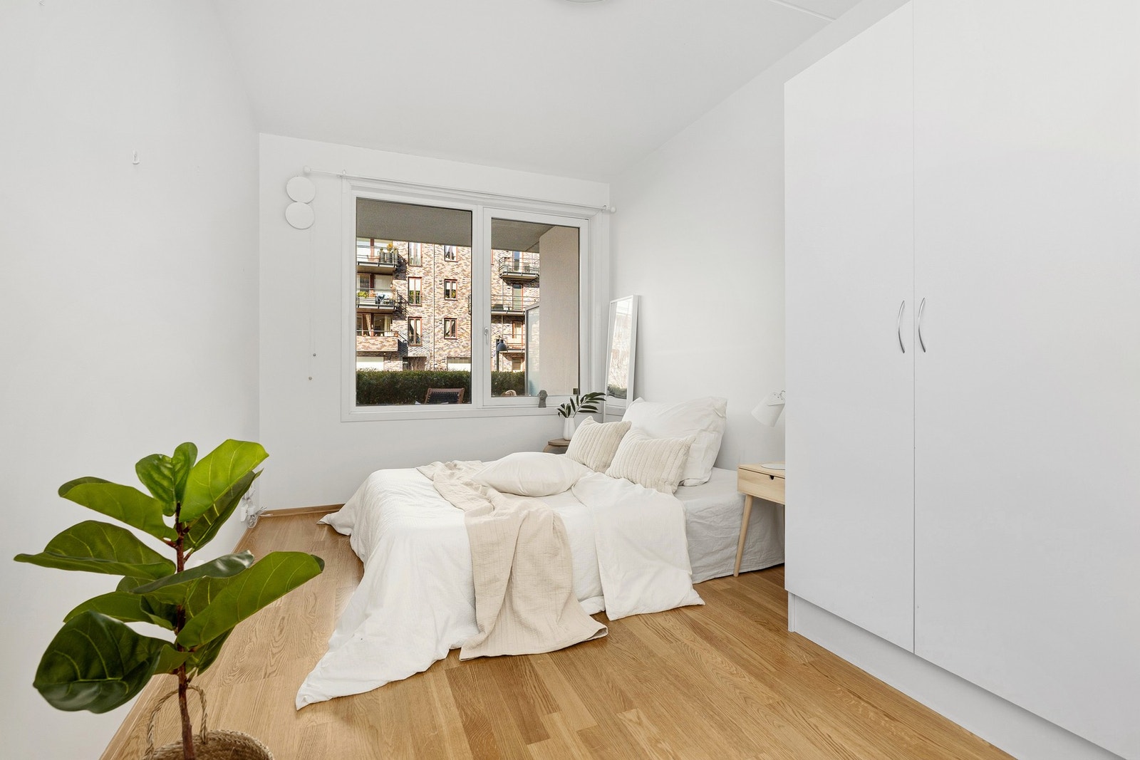 Garderobeskap på soverommet Galleribilde