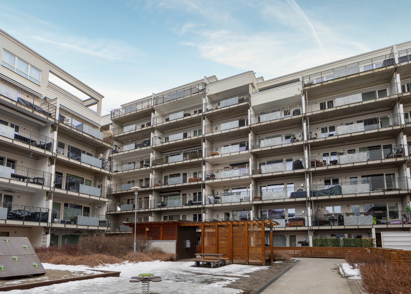 Perfekt leilighet for deg som ønsker å bo sentralt i Oslo med gangavstand til alt man trenger i hverdagen. Galleribilde