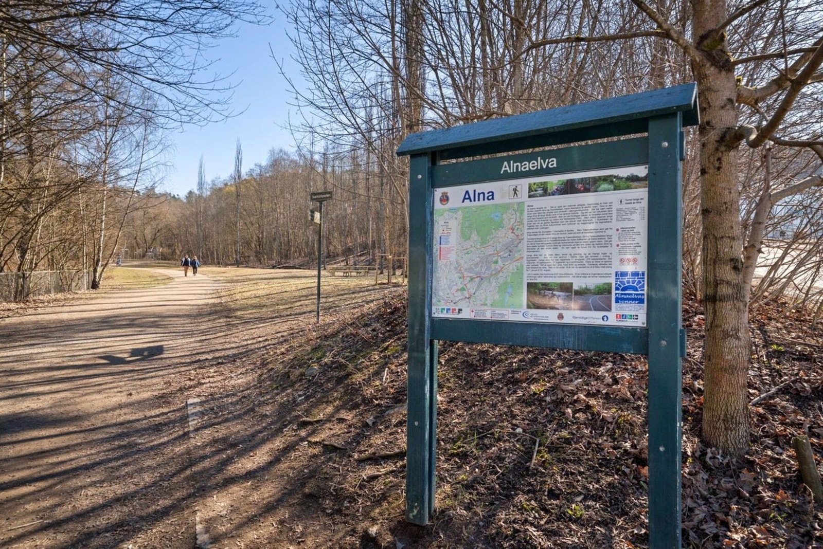 Kort vei til skog og mark - gjør dette til et veldig koselig område å bo i. Velkommen til visning! Galleribilde