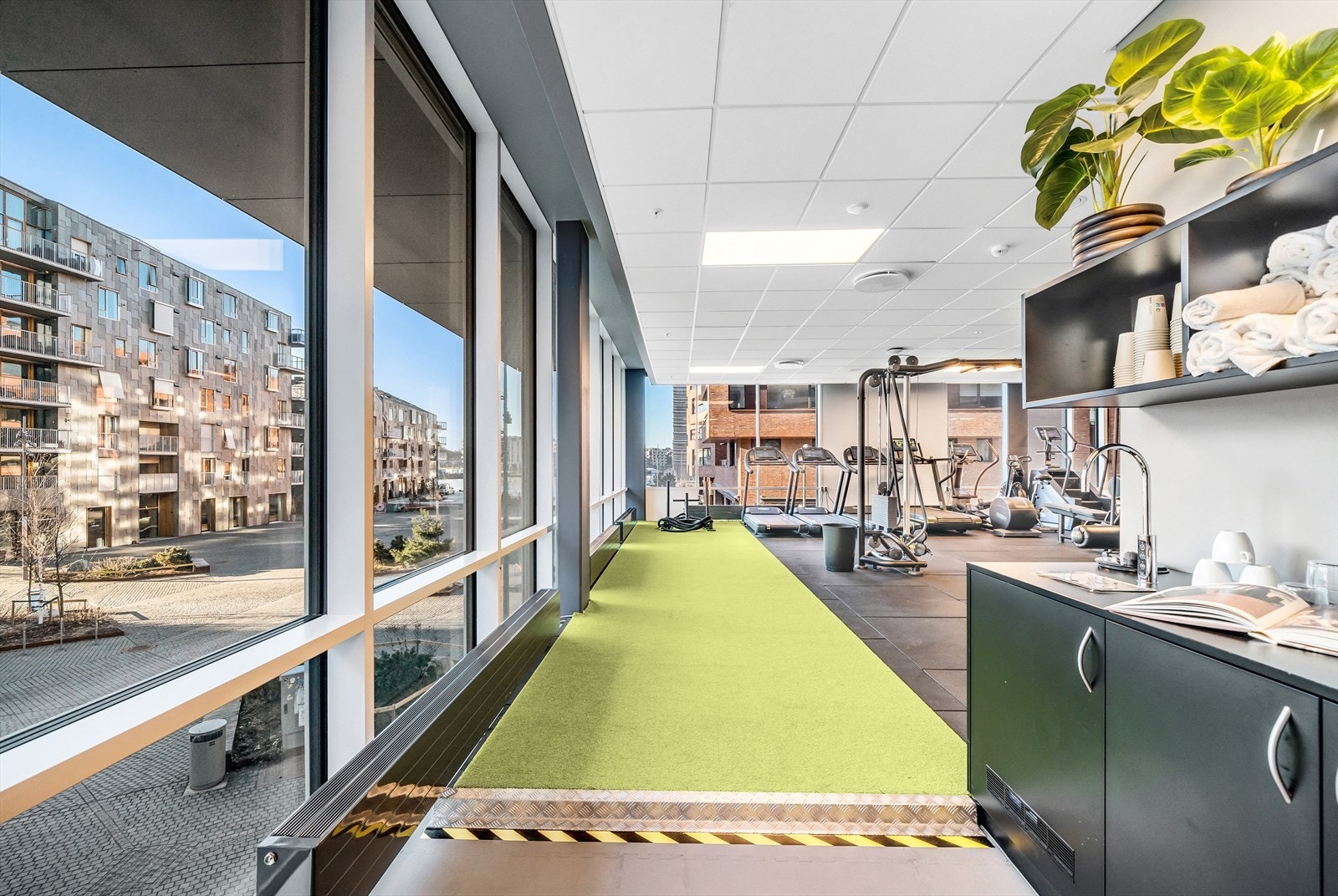 Som seksjonseier kan man bruke hotellets eksklusive gym i samme bygg ved innmelding til senteret i resepsjonen med månedlig kostnad Galleribilde