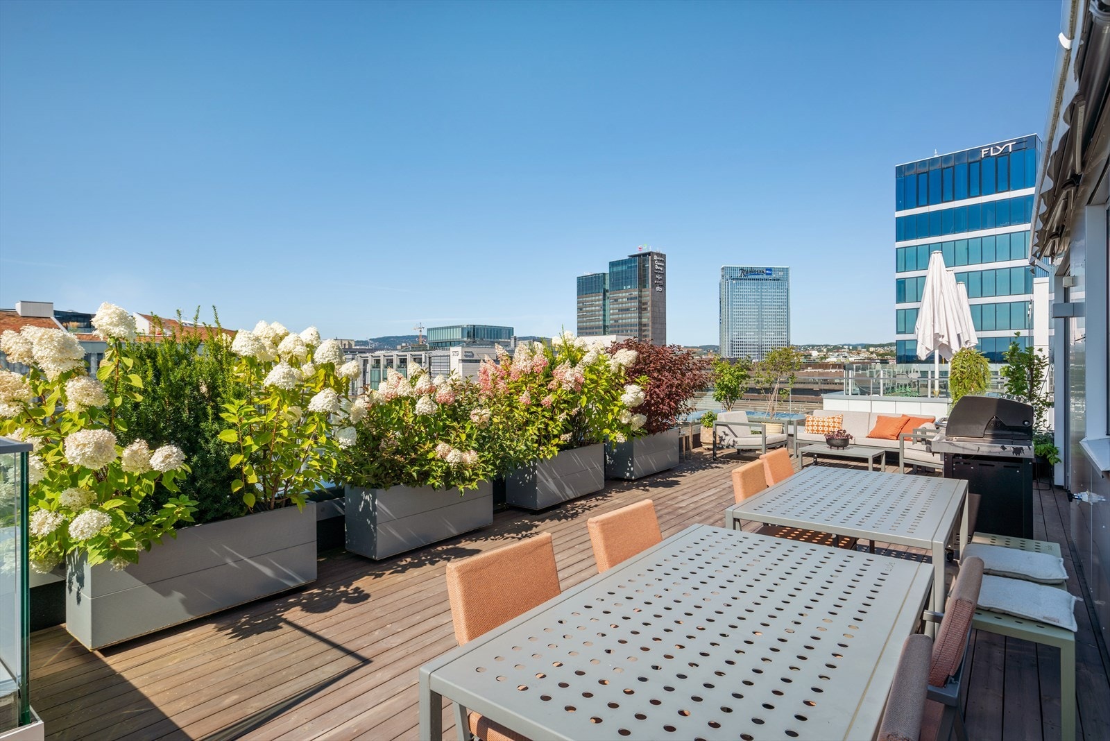 Her kan man holde store selskaper på f.eks 17. mai eller nyttårsaften. Galleribilde