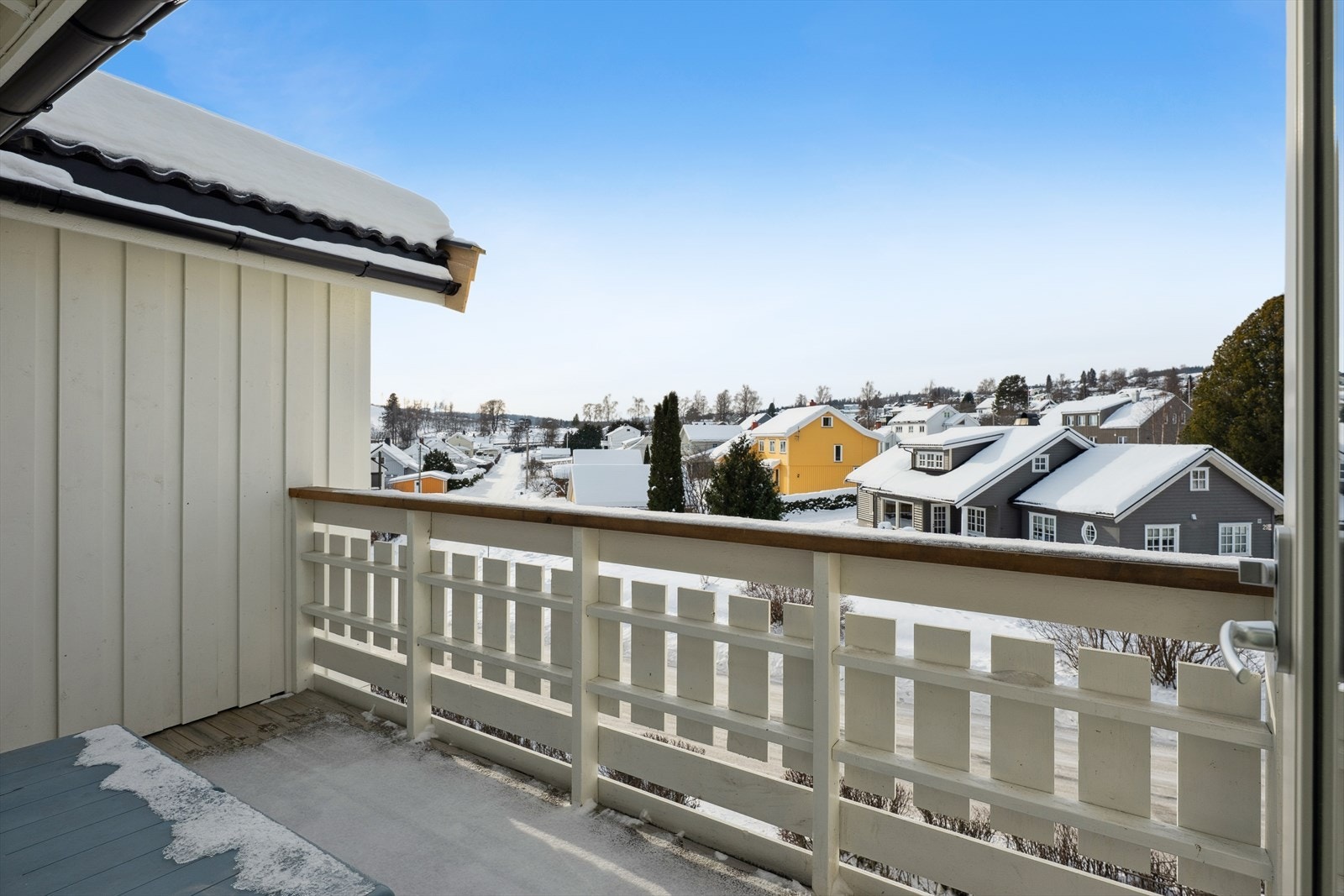 Boligens andre balkong. Galleribilde