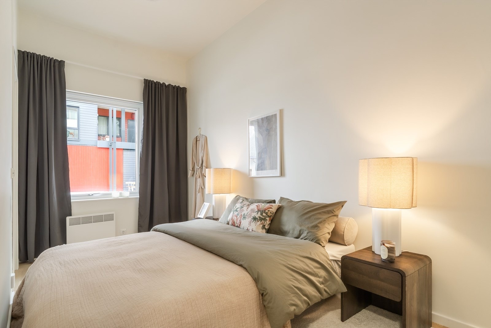 Det er to gode soverom i leiligheten - ett på ca. 7,5 kvm og ett på ca. 10 kvm. Galleribilde