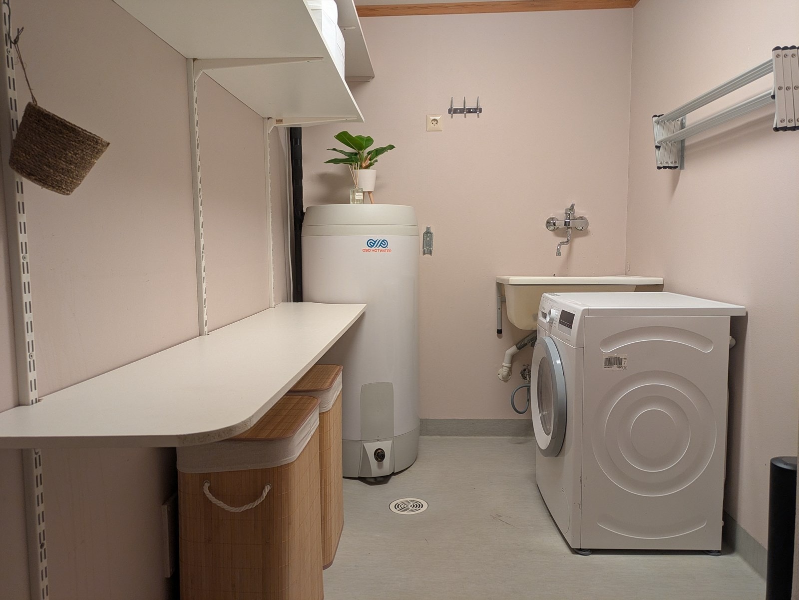 Du har også eige vaskerom med eigen inngang Galleribilde