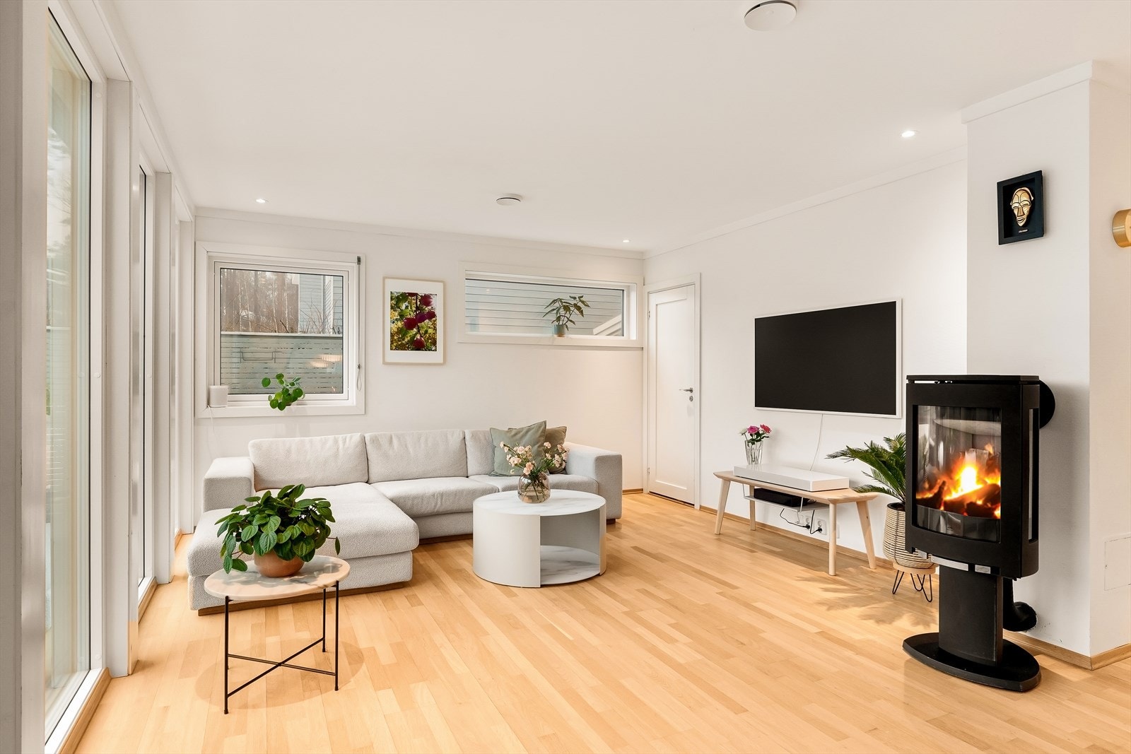 Moderne vedovn - perfekt for både varme og kveldsstemning. Galleribilde