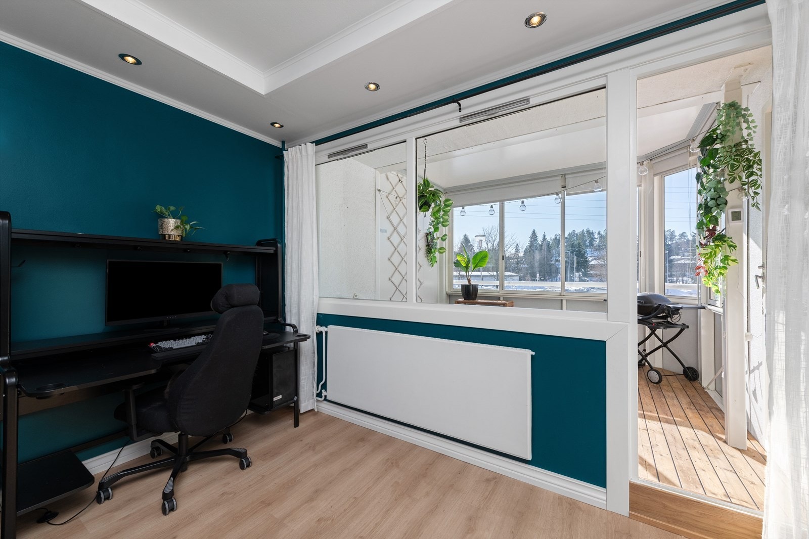 Det er sentralfyring via radiatorer inkludert i felleskostnader Galleribilde