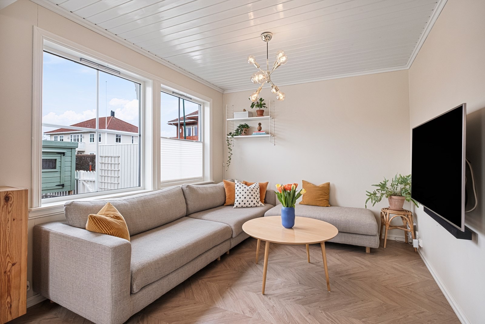 Lys og koslig sofakrok Galleribilde