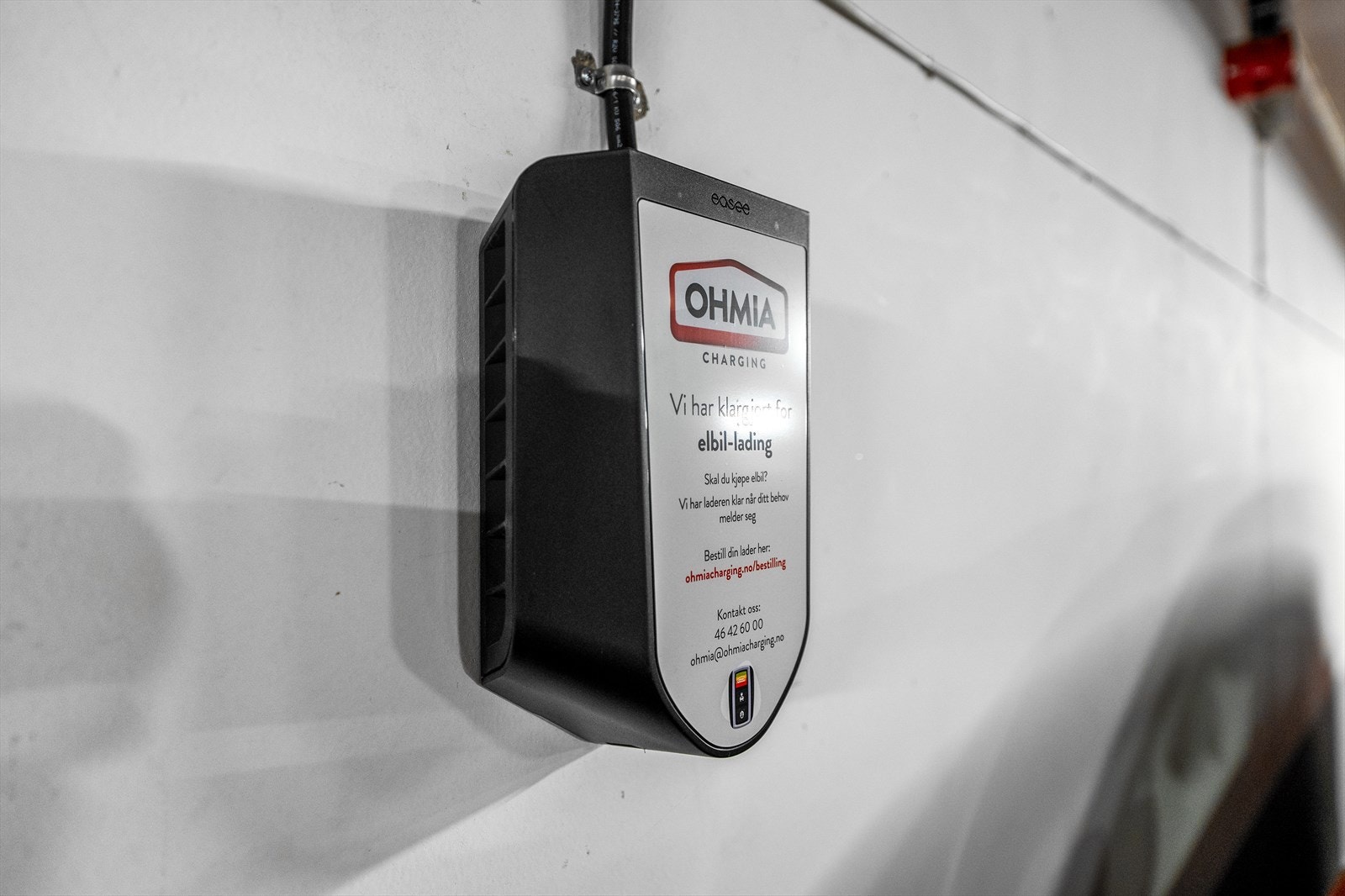 Det er installert el-billader, ny eier må tegne eget abonnement. Galleribilde