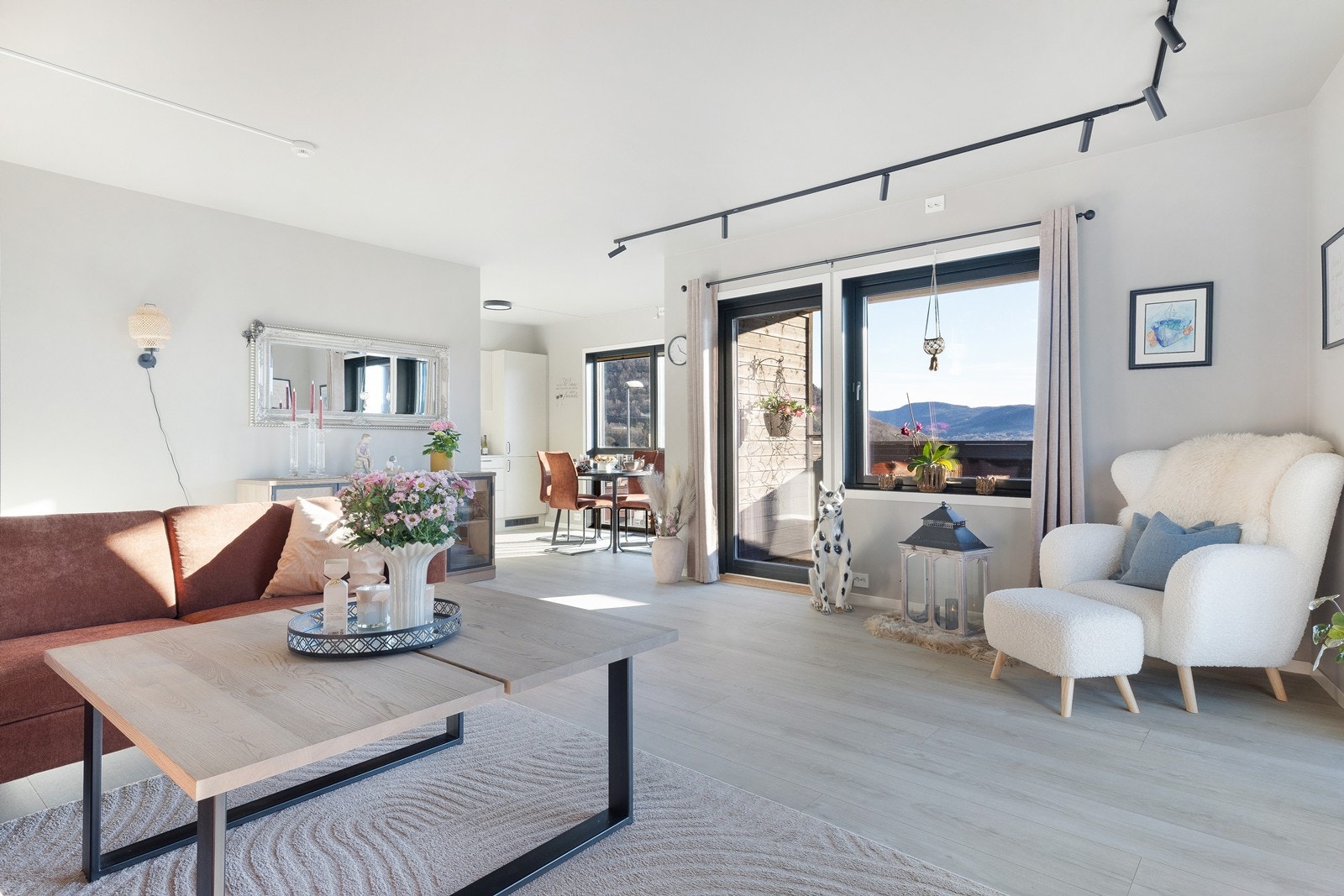 Leiligheten har alt på et plan og er lettstelt og praktisk! Galleribilde