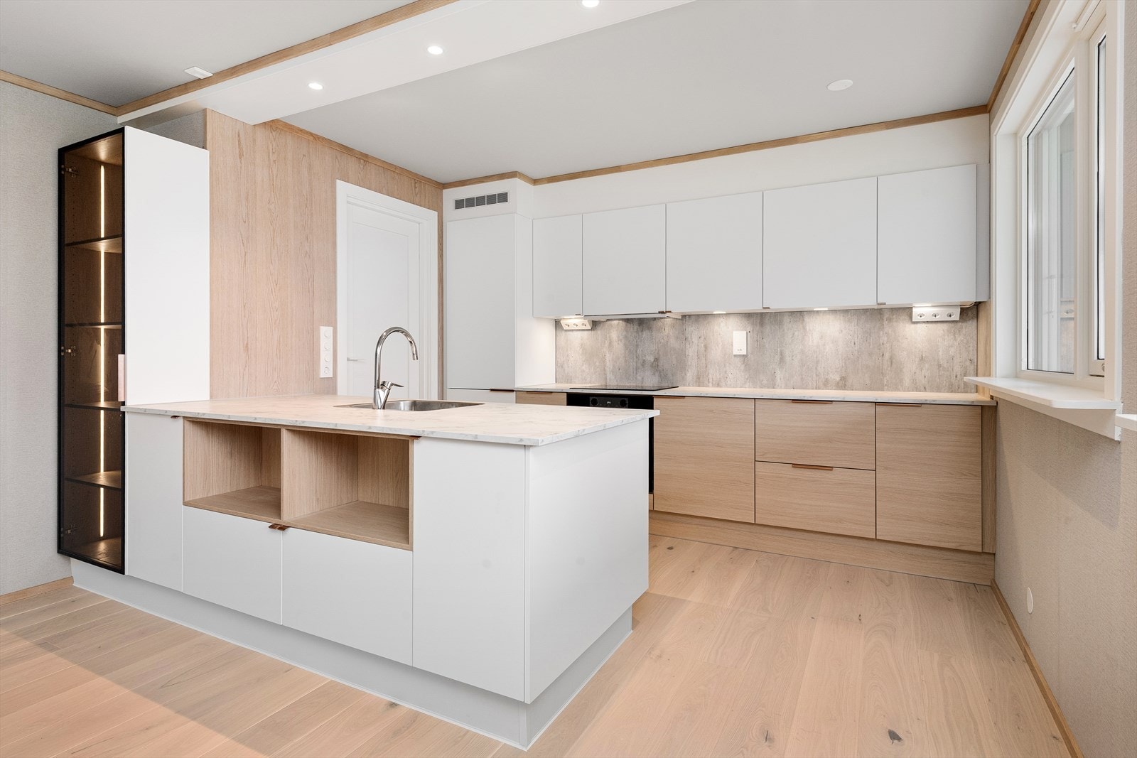 Nytt, godt innredet kjøkken fra JKE Galleribilde