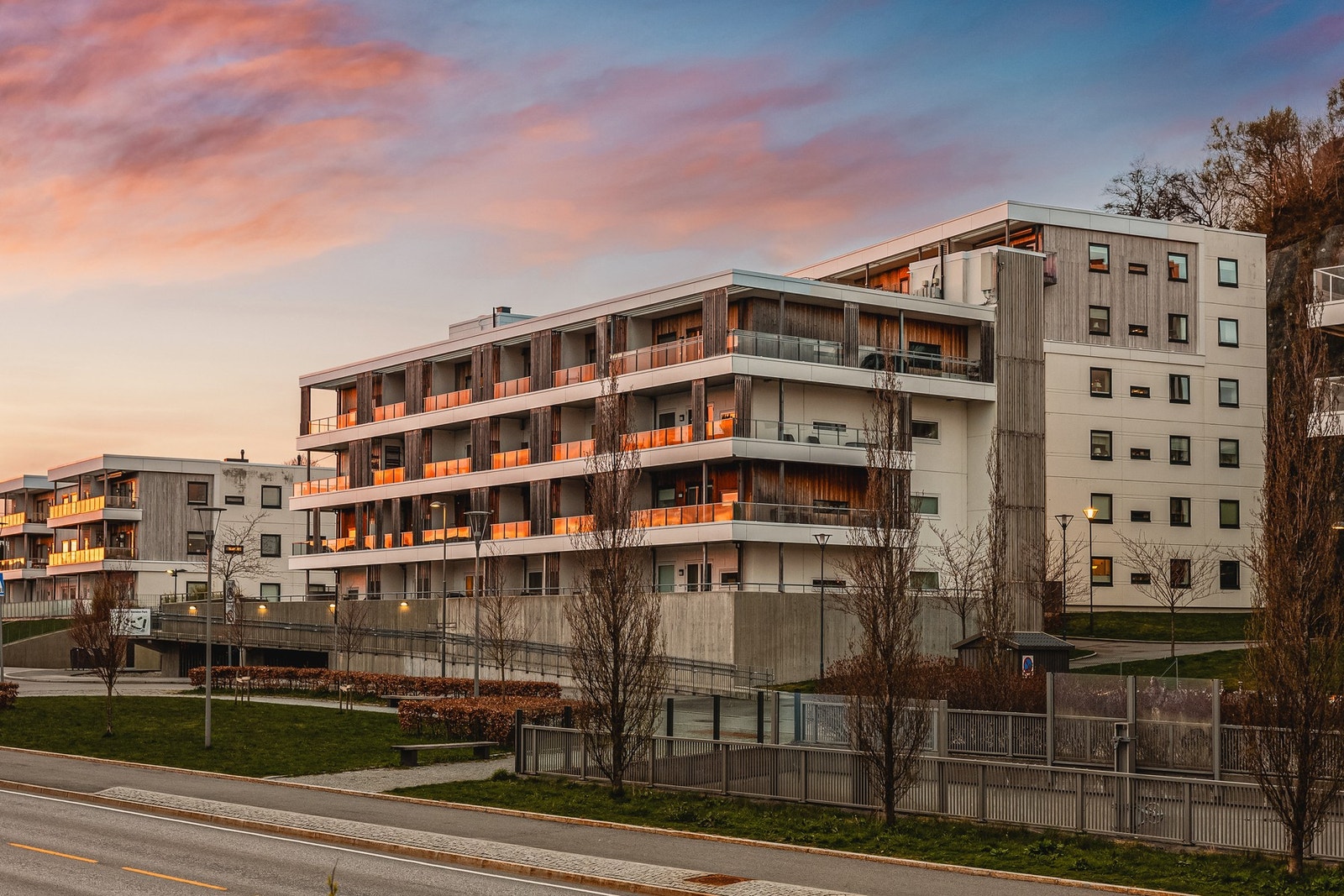 Populært nabolag med perfekt beliggenhet i forhold til sol, bybane, dagligvare og restauranter. Galleribilde