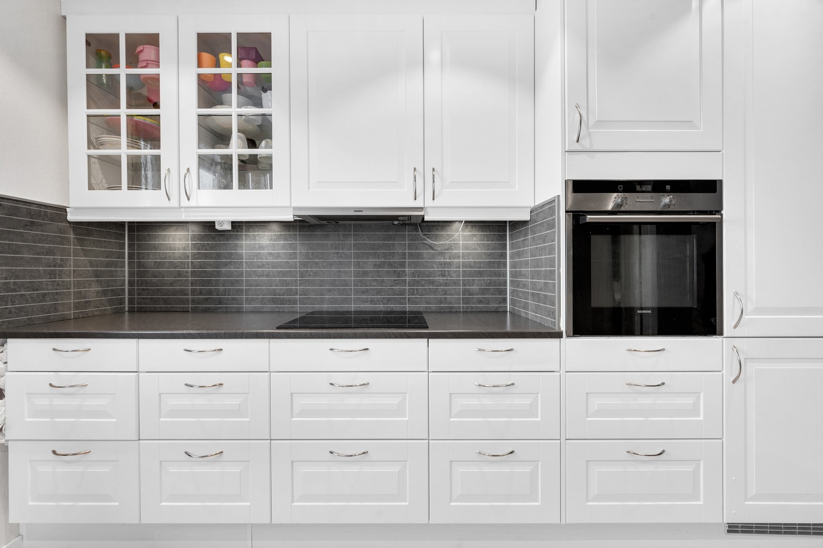 - Rikelig med oppbevaringsplass i skuffer og skap, og god plass for å kokkelere. Galleribilde