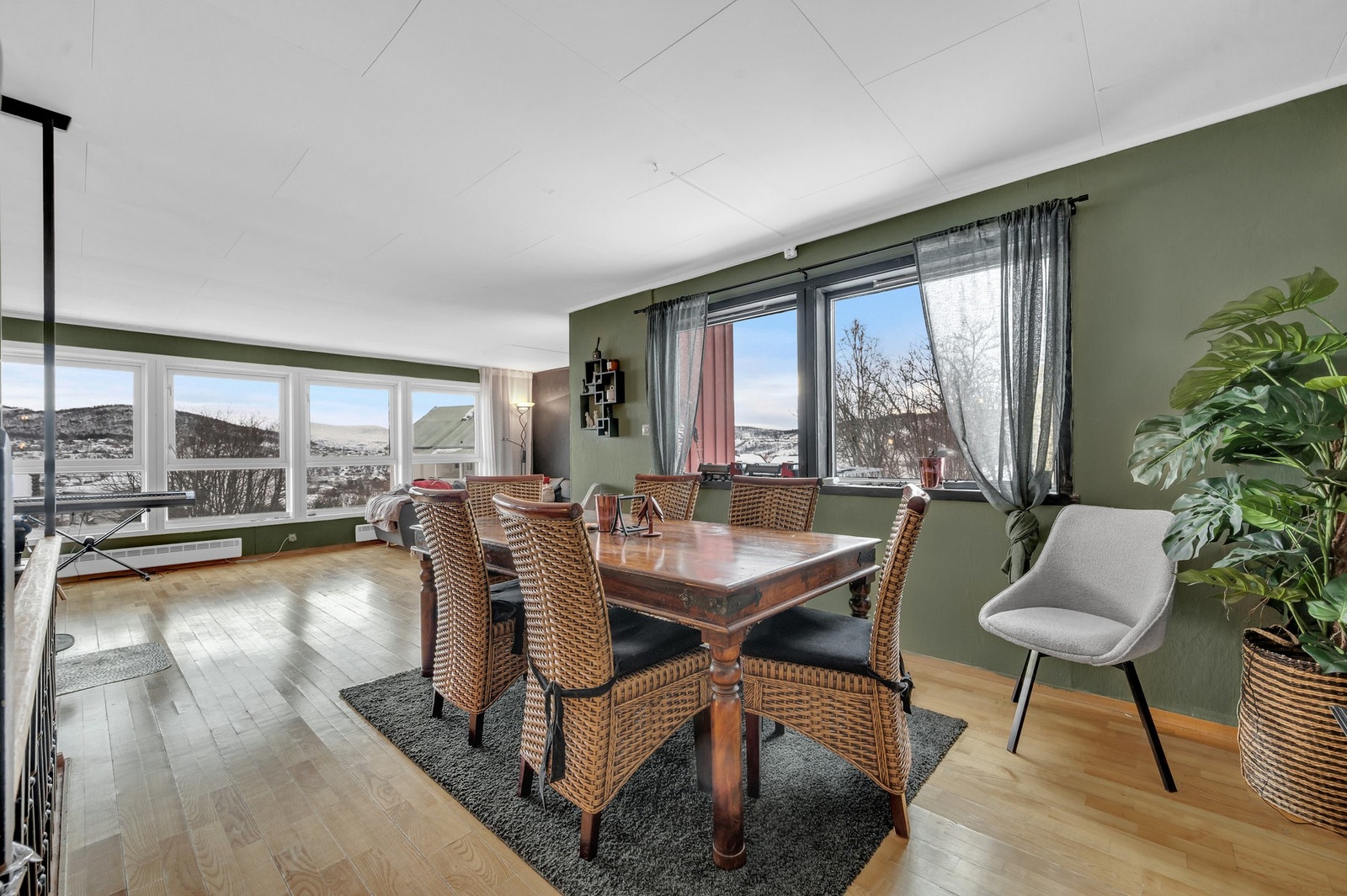 - God plass til å kunne samle familie og venner til hyggelige sammenkomster. Galleribilde