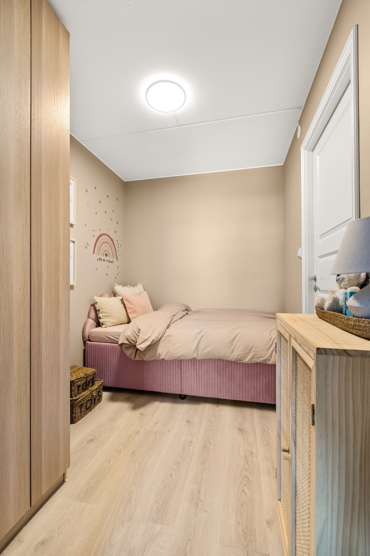 Kan benyttes som garderoberom, kontor, hobbyrom, bod m.m. Galleribilde