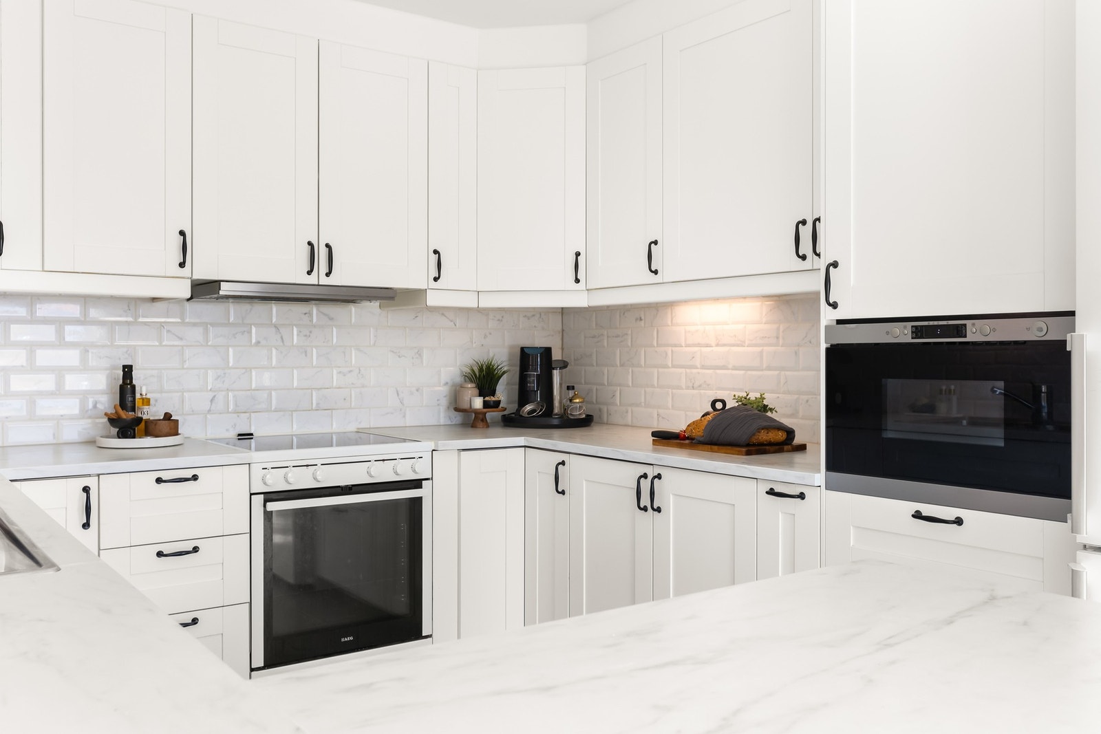 Rikelig med skap- og bankplass Galleribilde